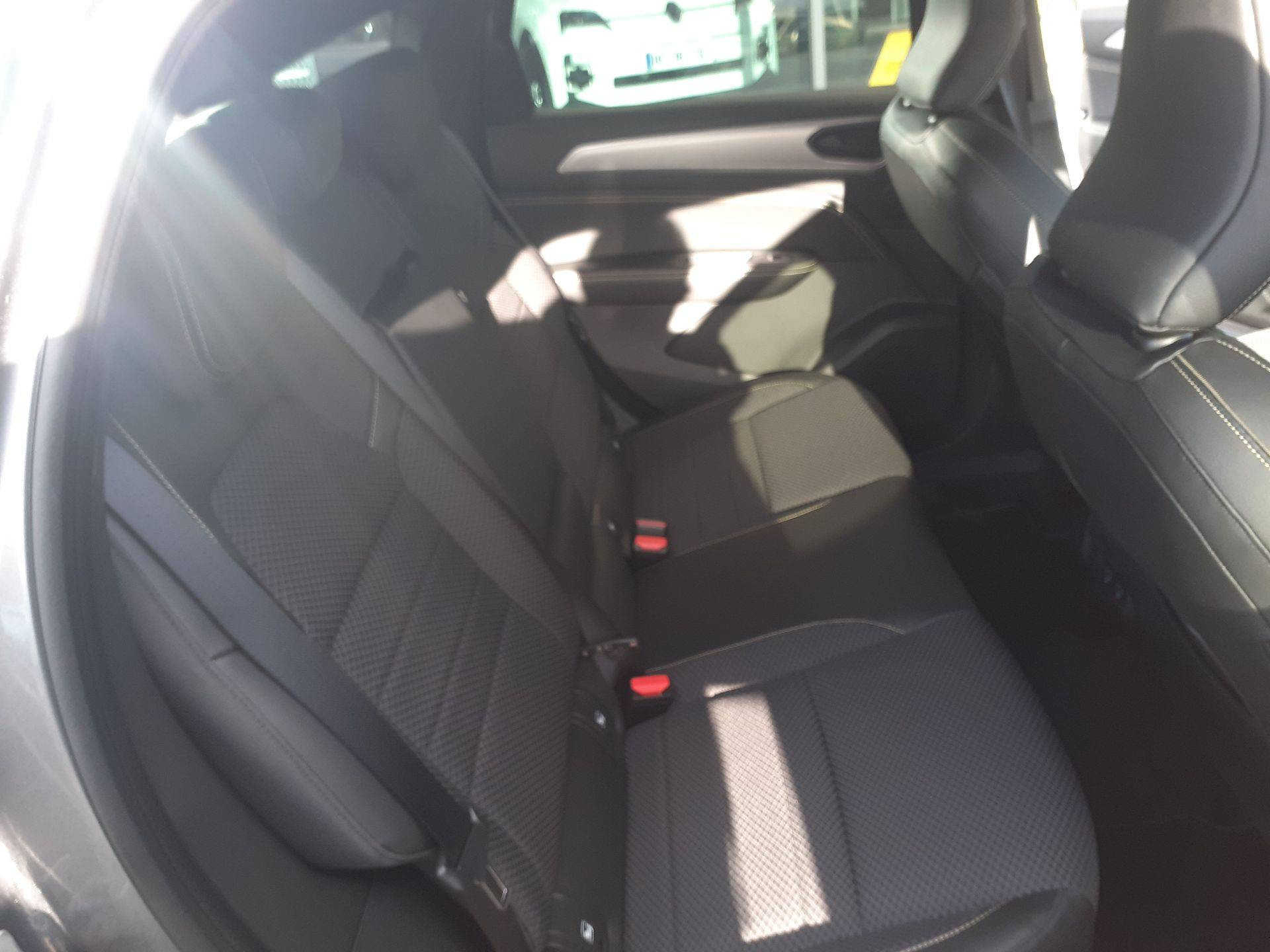 Vente en ligne Renault Arkana  E-Tech full hybrid 145 GSR2 au prix de 31 490 €