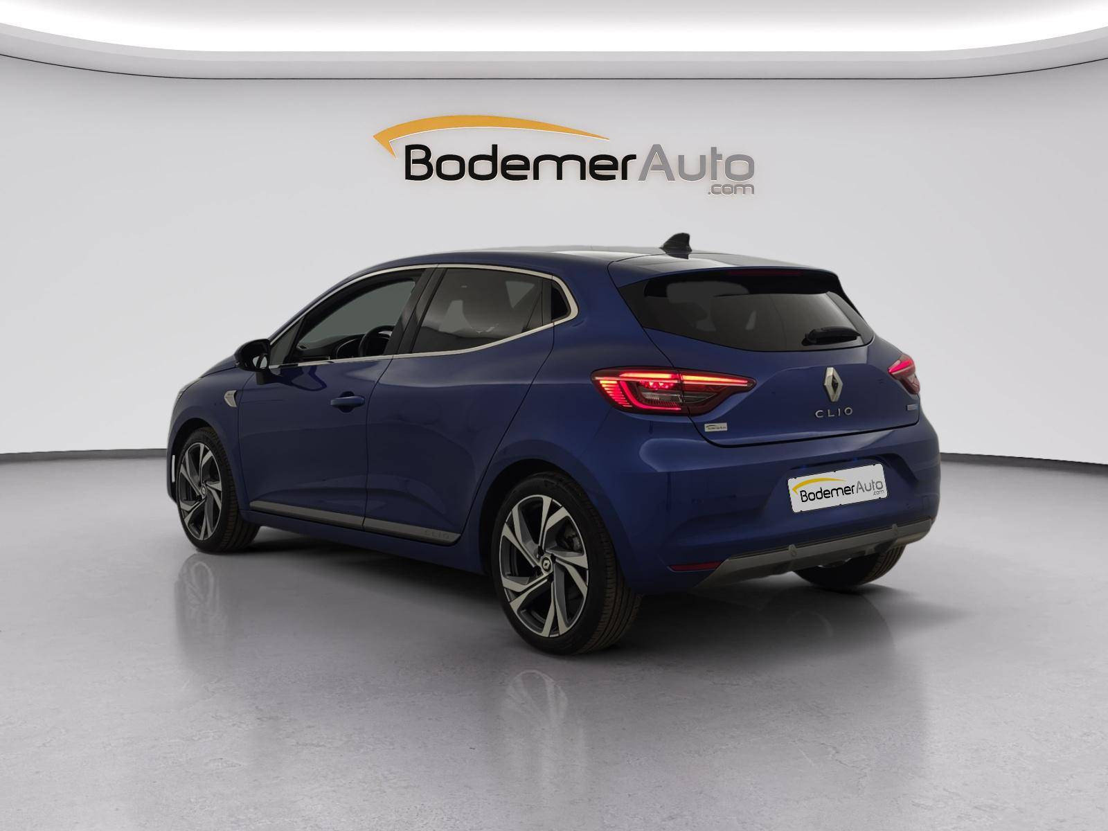 Vente en ligne Renault Clio 5 Clio E-Tech 140 - 21N au prix de 17 390 €