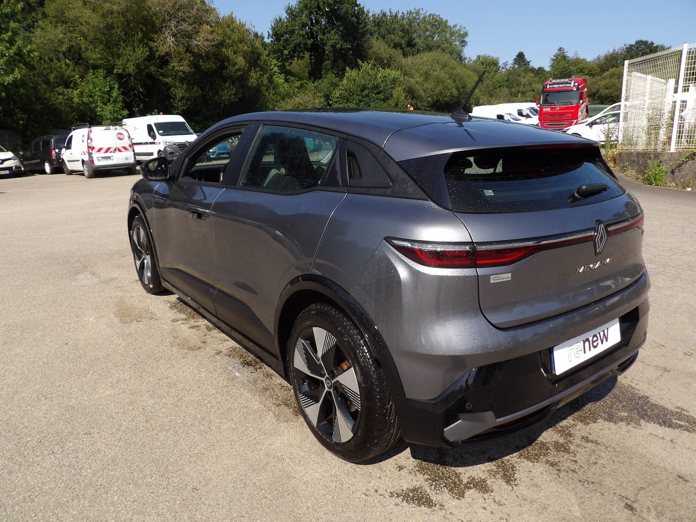 Vente en ligne Renault Megane E-Tech  EV60 220 ch super charge au prix de 24 499 €