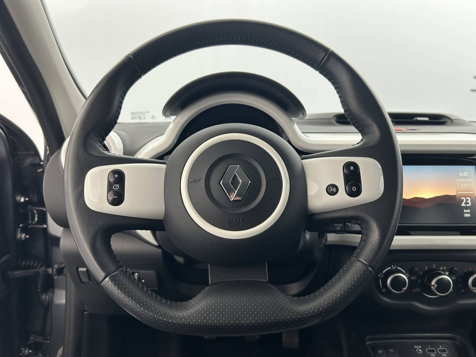 Vente en ligne Renault Twingo 3  TCe 95 au prix de 12 490 €