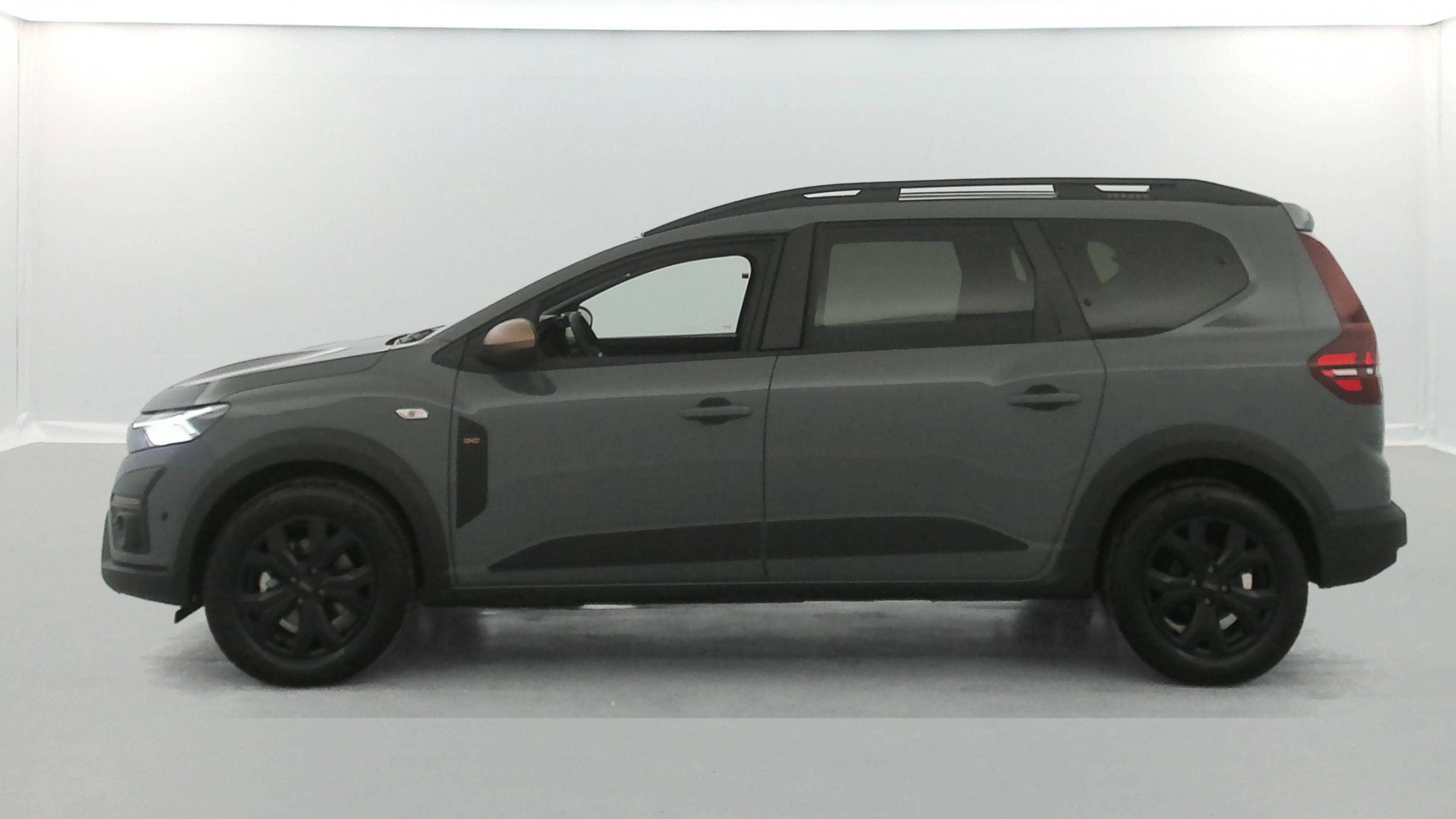 Vente en ligne Dacia Jogger  Hybrid 140 7 places GSR2 au prix de 26 390 €