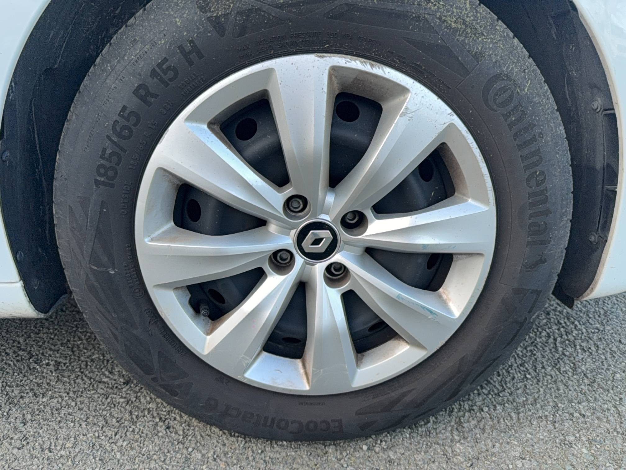 Vente en ligne Renault Clio 5 Clio SCe 65 au prix de 12 990 €