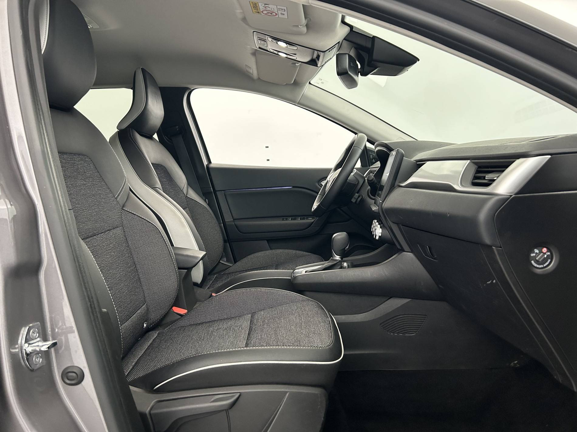 Vente en ligne Renault Captur  E-Tech hybride rechargeable 160 au prix de 18 990 €