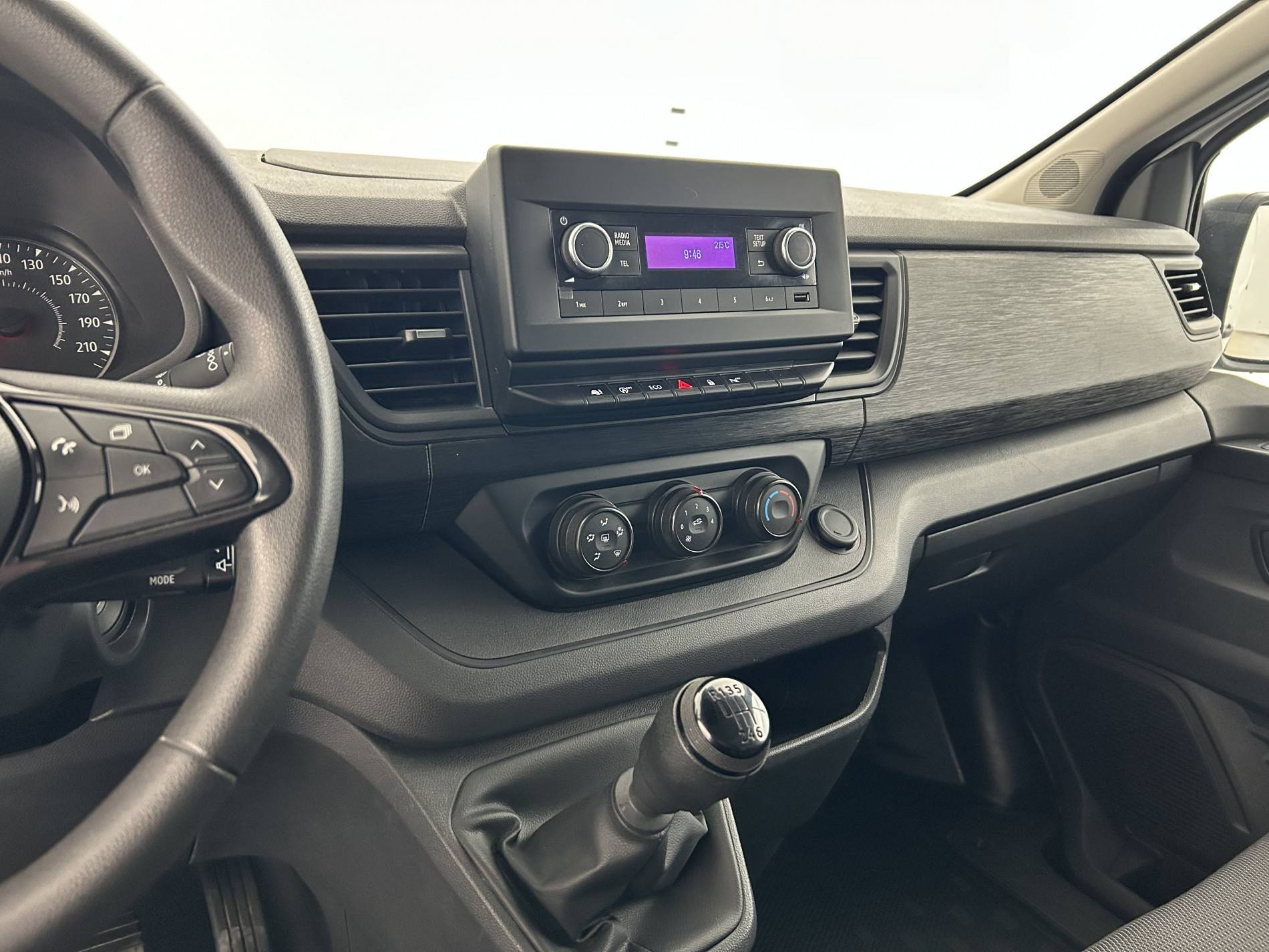 Vente en ligne Renault Trafic 3 Fourgon TRAFIC FGN L1H1 2800 KG BLUE DCI 110 au prix de 20 990 €