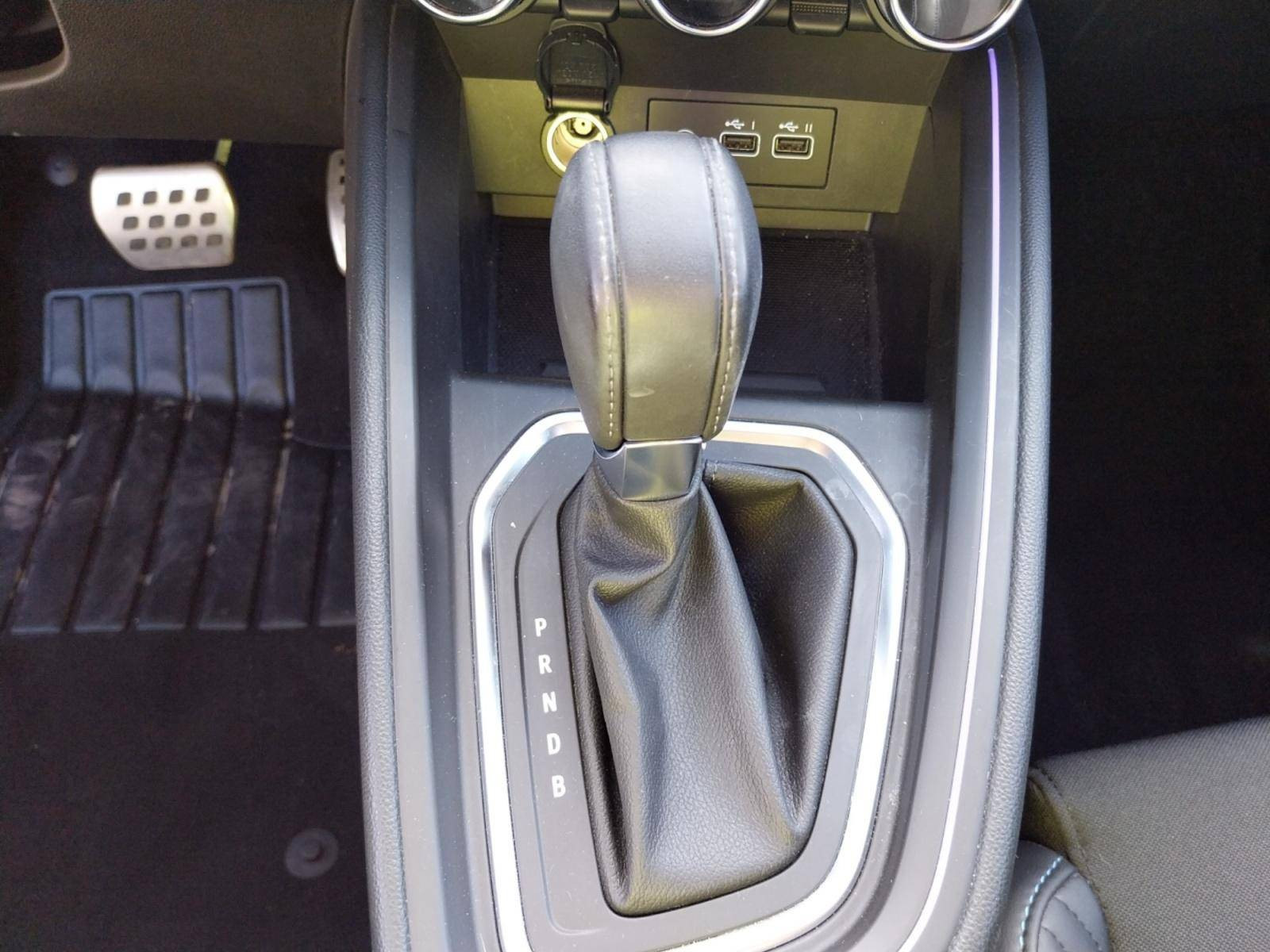 Vente en ligne Renault Clio 5 Clio E-Tech full hybrid 145 au prix de 21 490 €