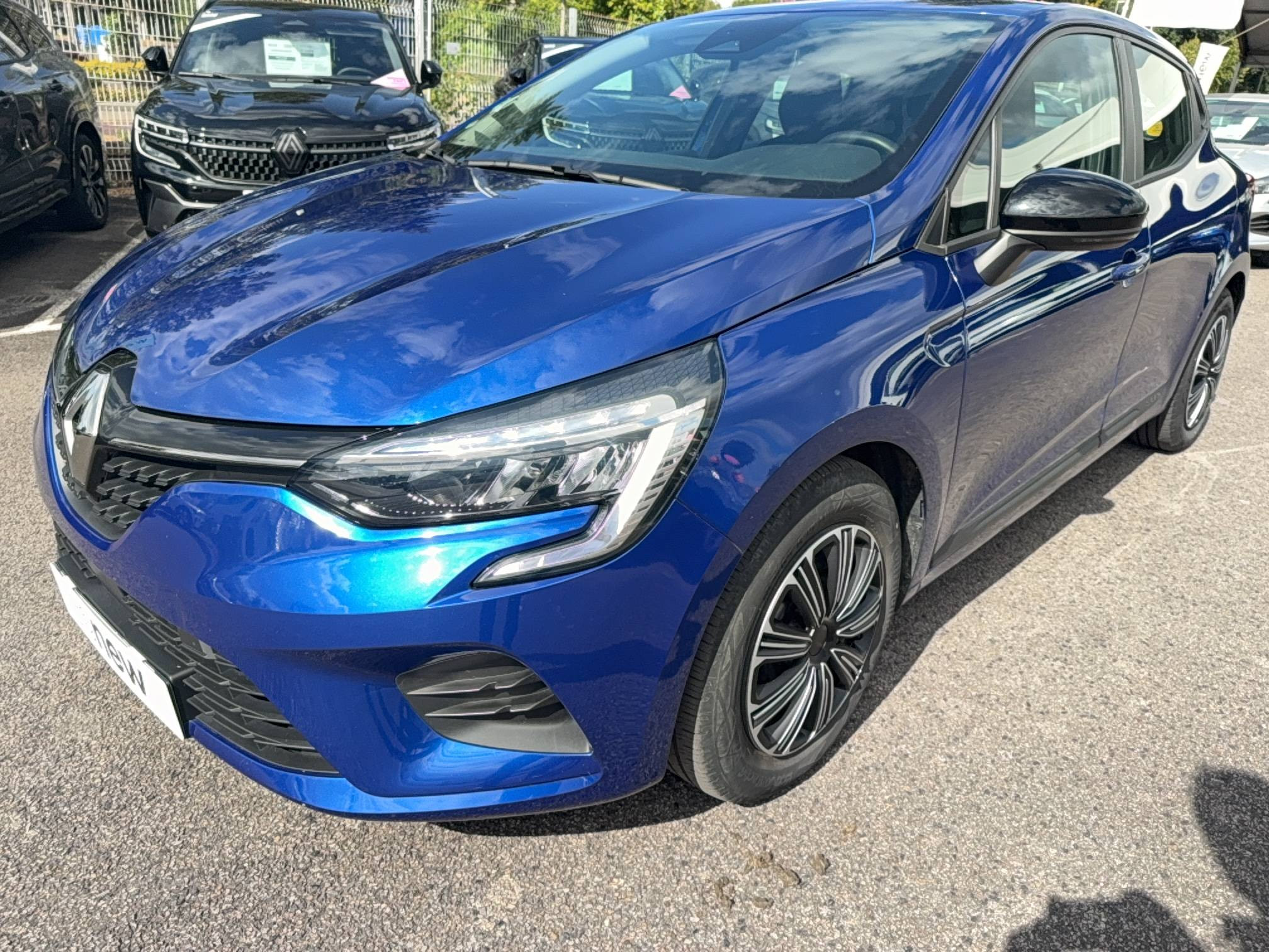 Vente en ligne Renault Clio 5 Clio E-Tech full hybrid 145 au prix de 16 690 €
