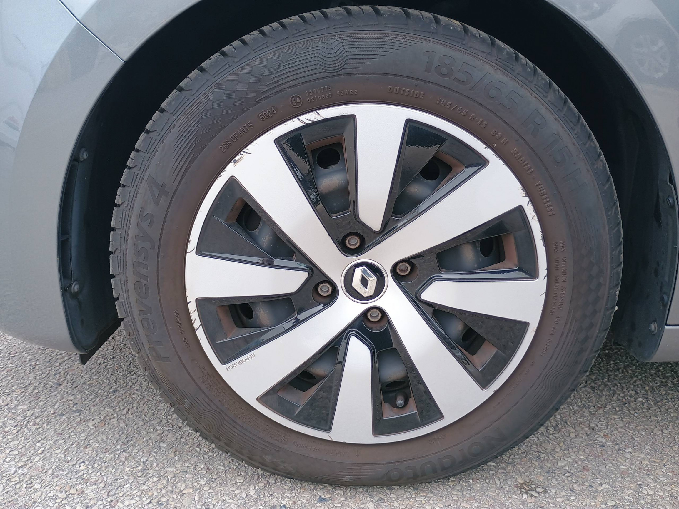 Vente en ligne Renault Clio 5 Clio TCe 90 au prix de 13 790 €
