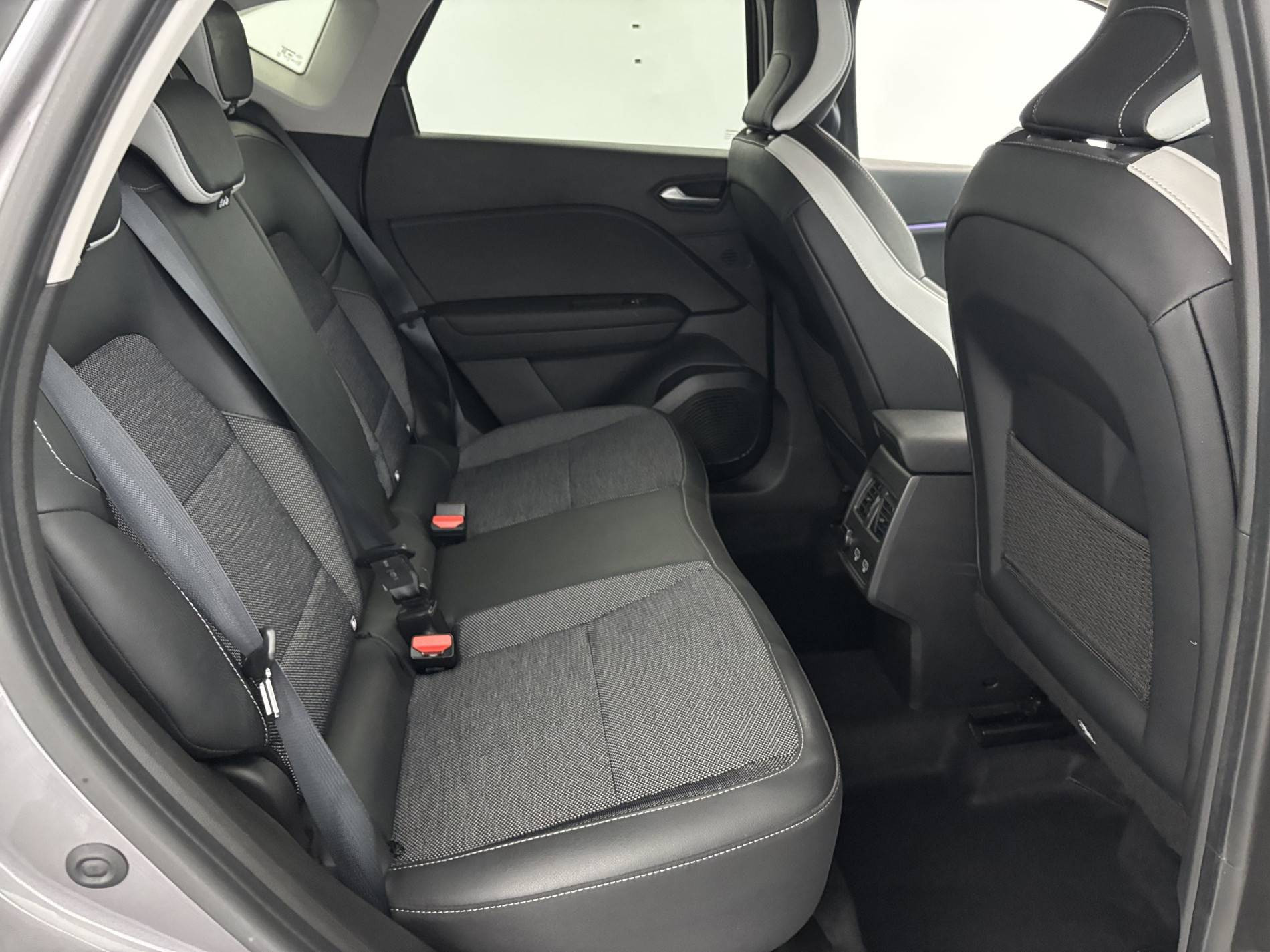 Vente en ligne Renault Captur  E-Tech 145 - 21 au prix de 18 990 €