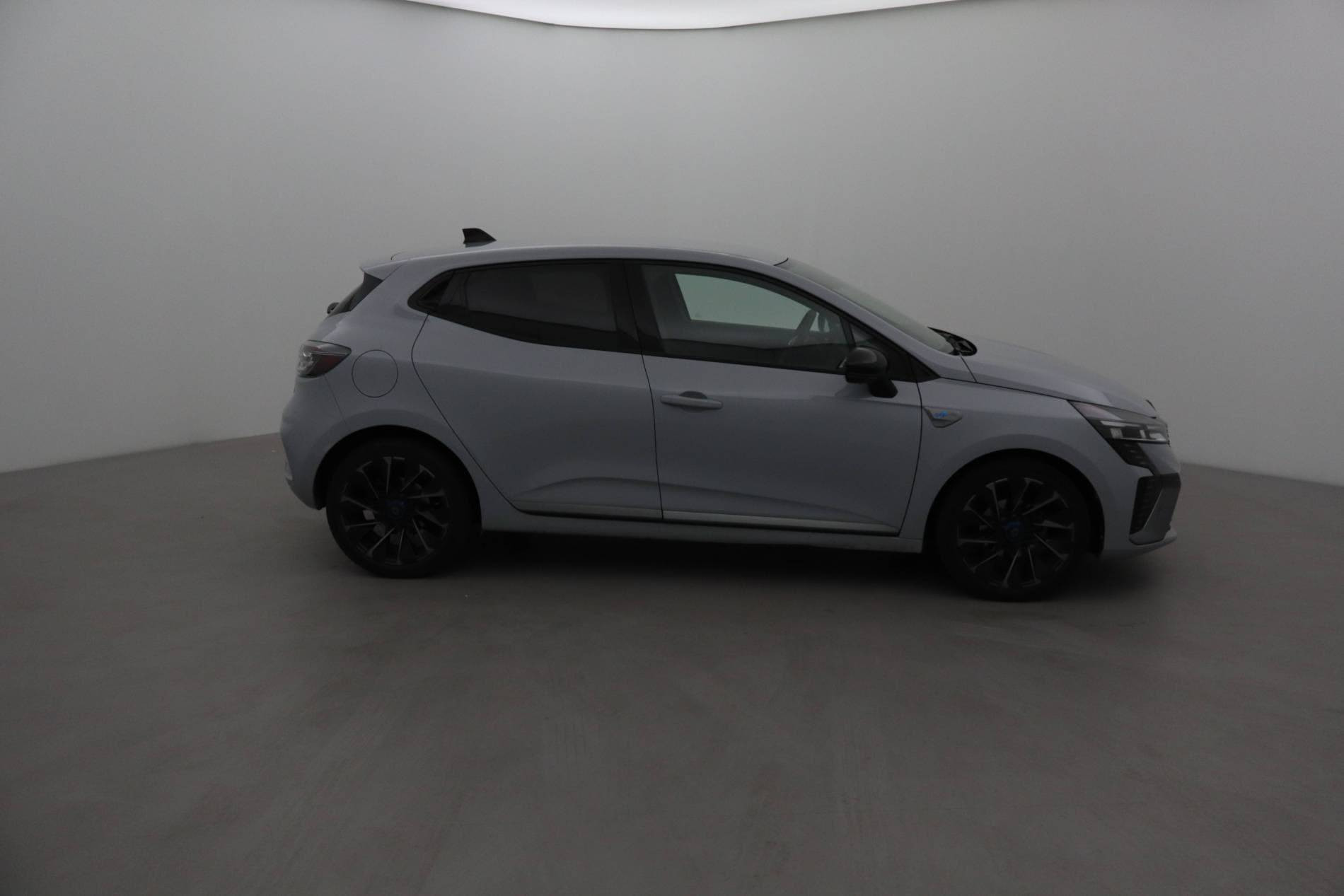 Vente en ligne Renault Clio 5 Clio TCe 90 ch GSR2 au prix de 18 890 €