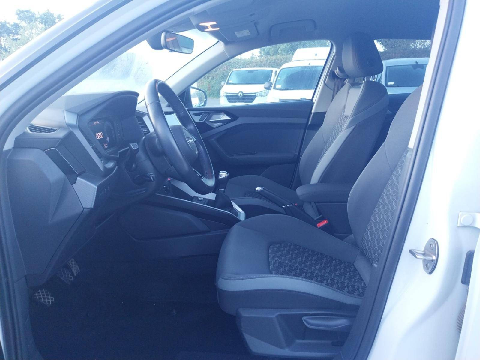 Vente en ligne Audi A1 Sportback  30 TFSI 110 ch BVM6 au prix de 18 999 €