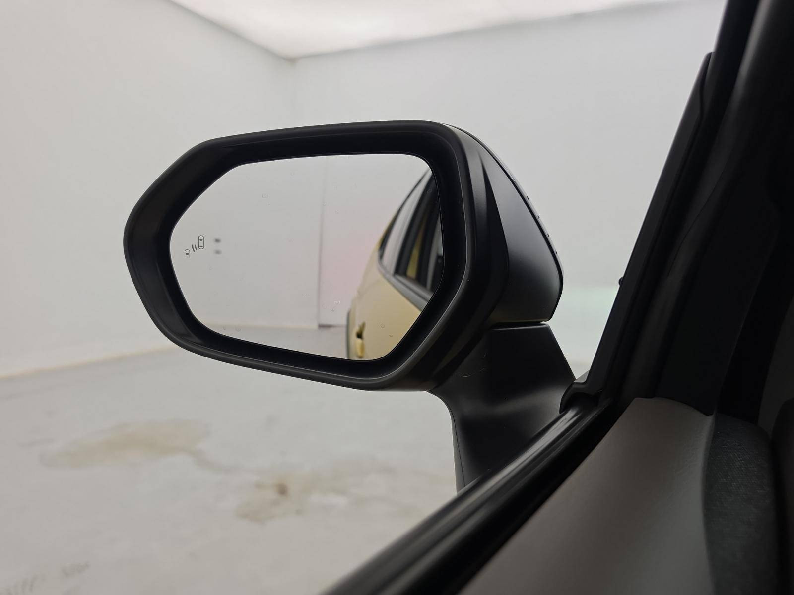 Vente en ligne Toyota Yaris Cross  116h 2WD au prix de 20 490 €