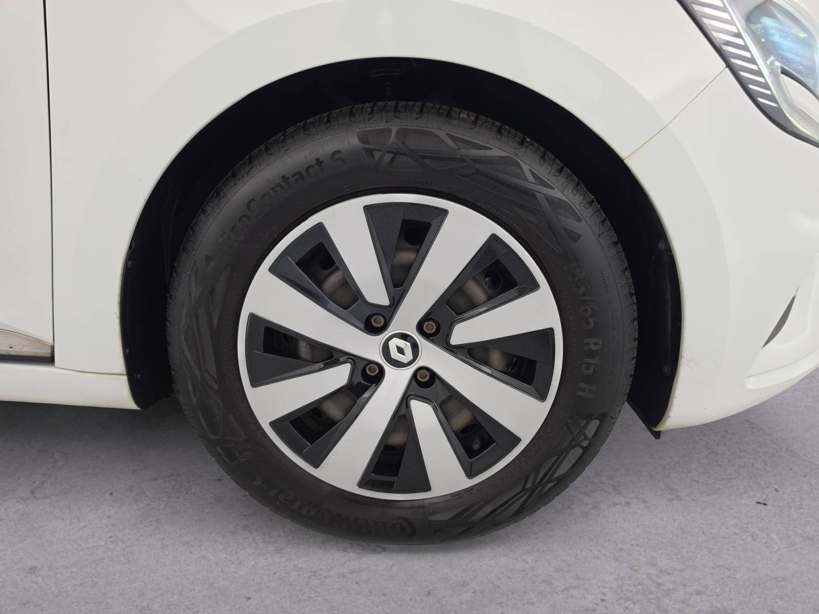 Vente en ligne Renault Clio 5 Clio TCe 90 au prix de 14 790 €