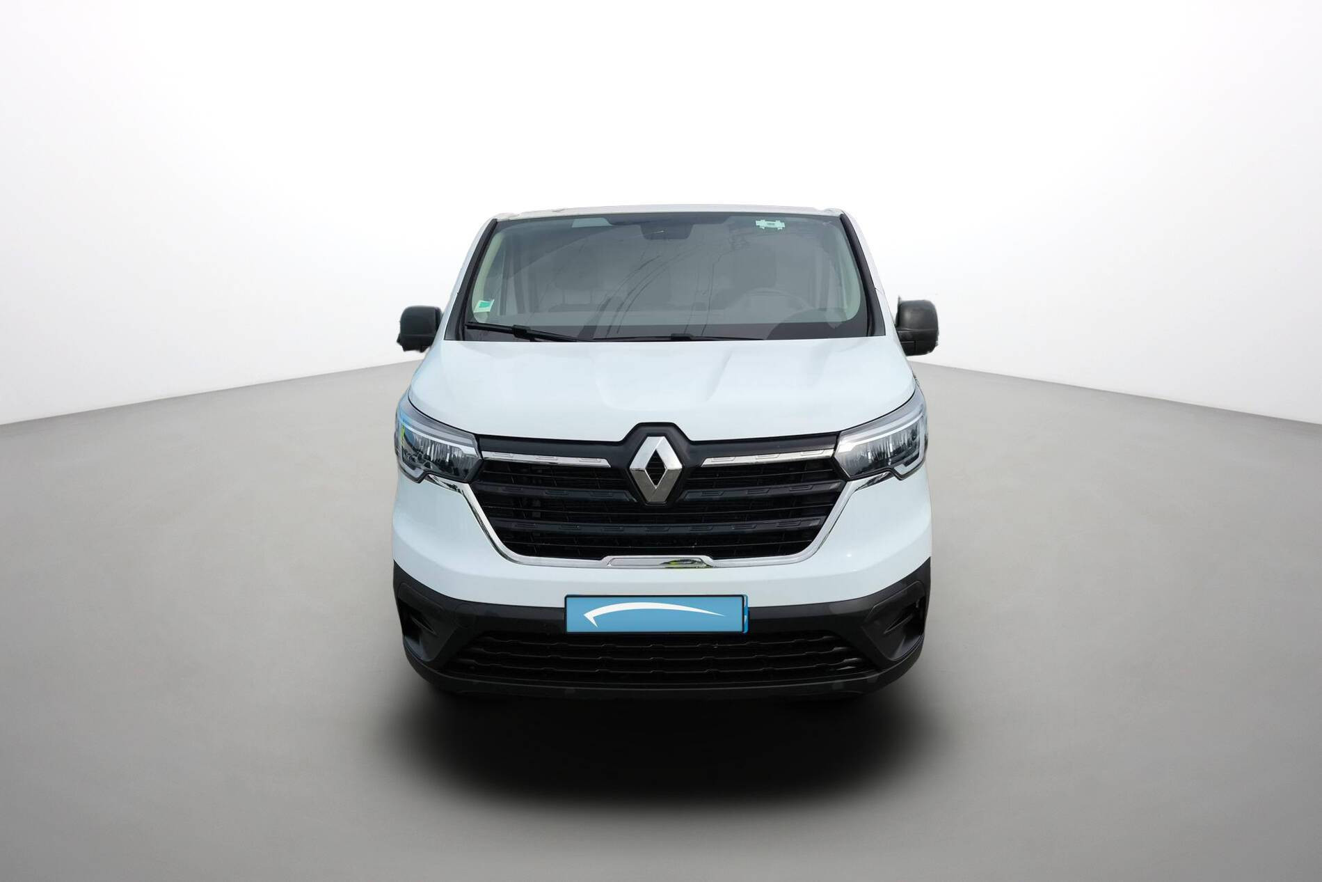 Vente en ligne Renault Trafic 3 Fourgon TRAFIC FGN L2H1 3000 KG BLUE DCI 130 au prix de 24 990 €