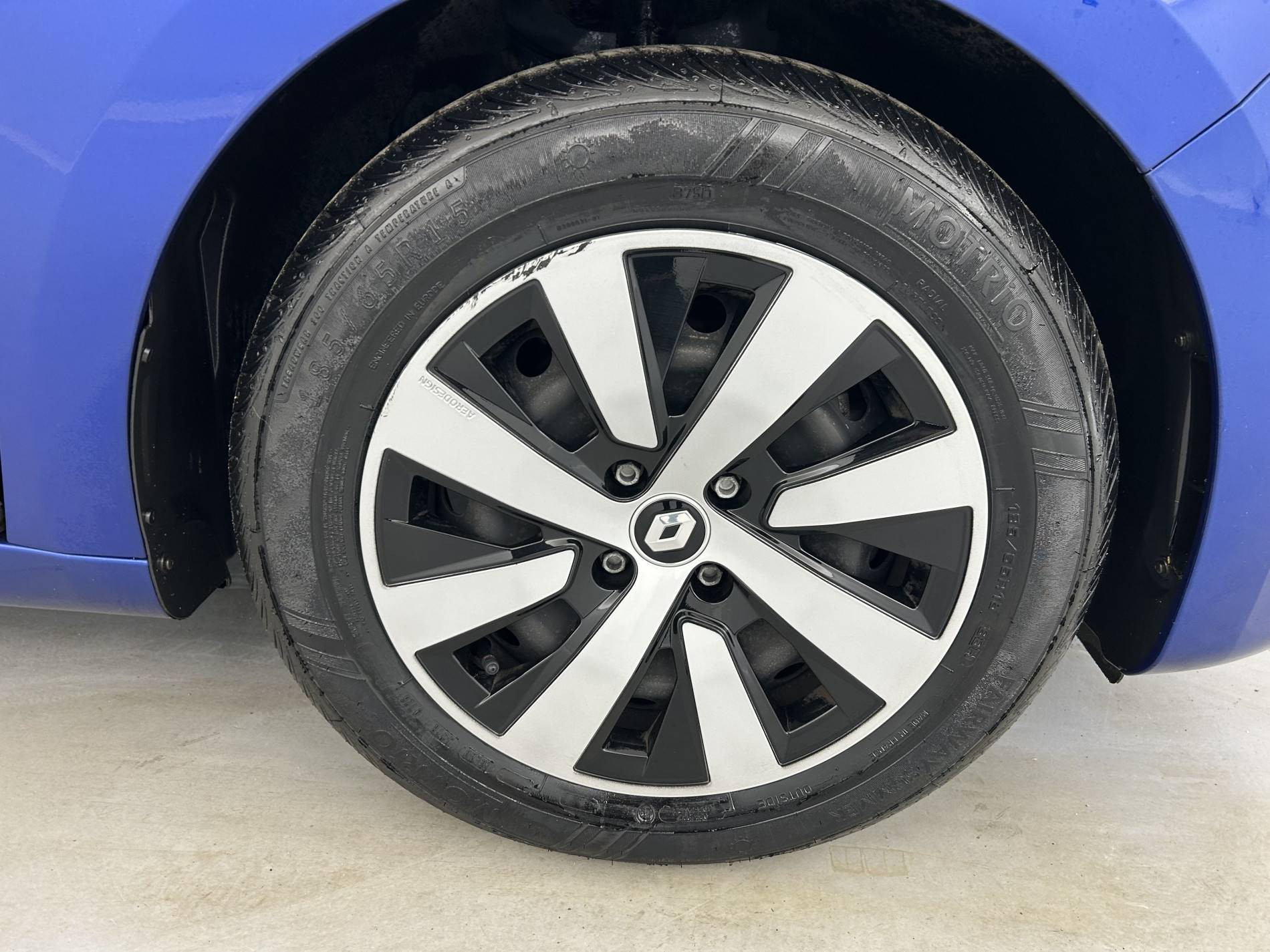 Vente en ligne Renault Clio 5 Clio TCe 90 au prix de 13 990 €