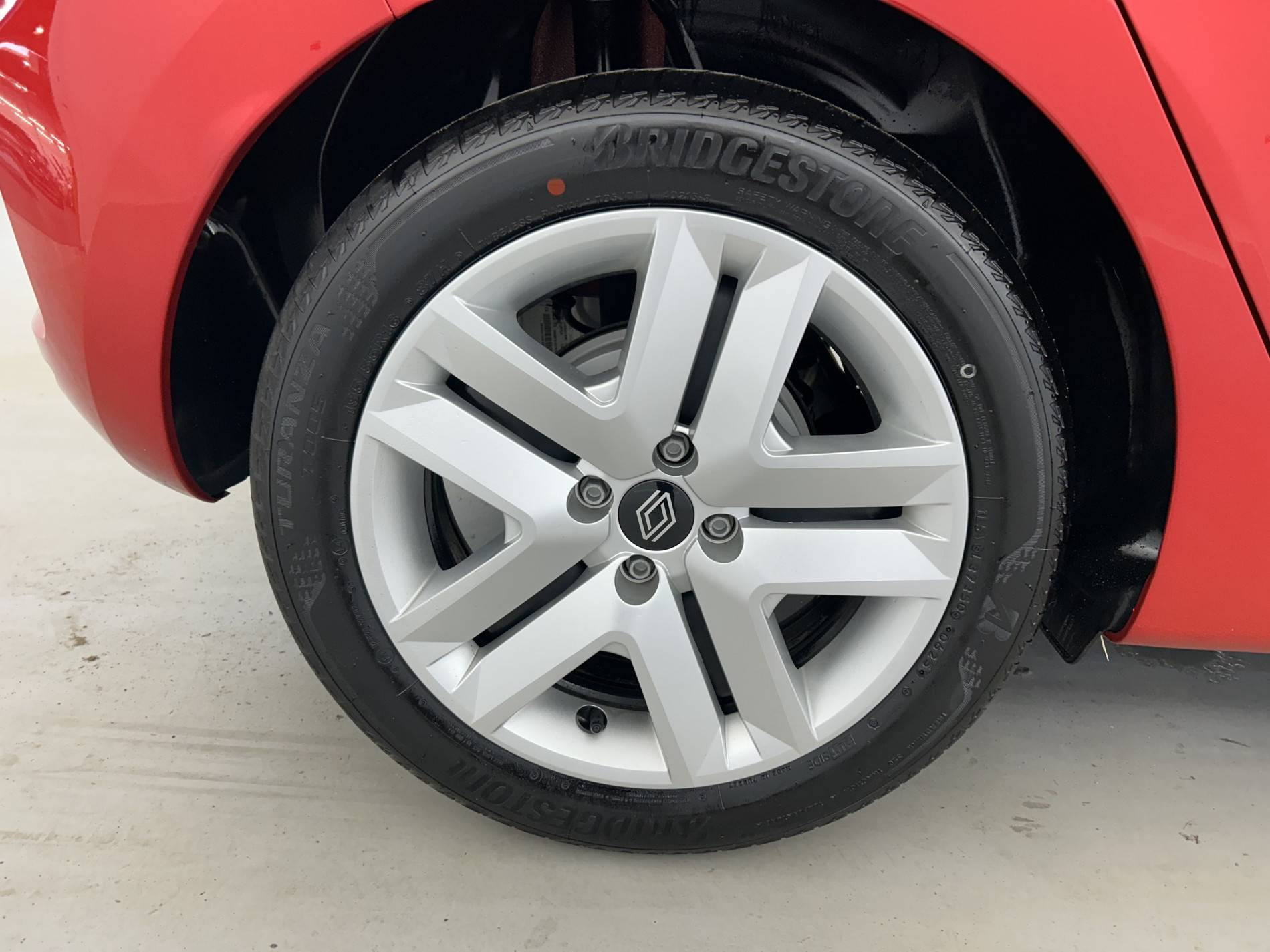 Vente en ligne Renault Clio 5 Clio E-Tech full hybrid 145 ch GSR2 au prix de 19 990 €