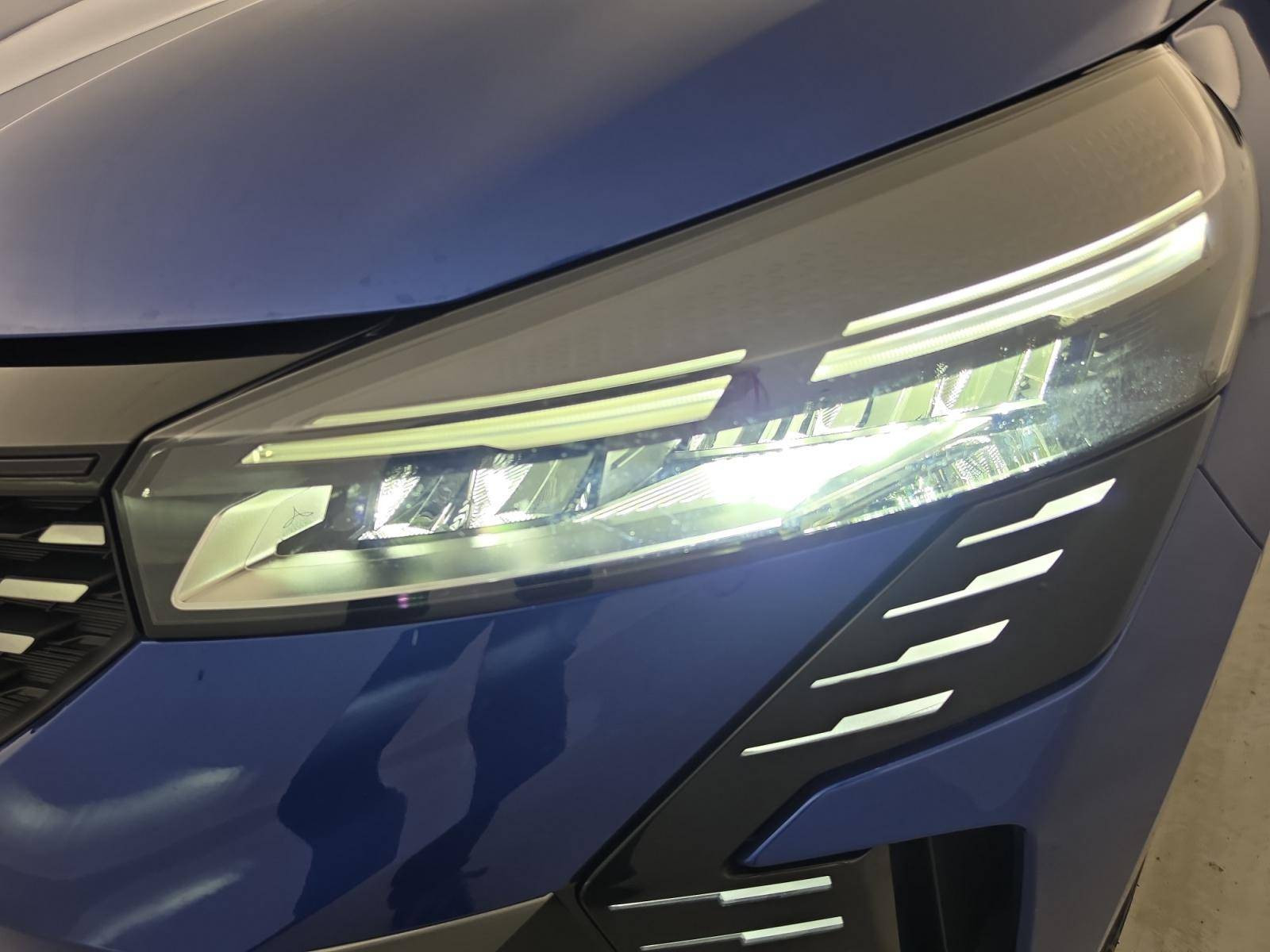 Vente en ligne Renault Clio 5 Clio E-Tech full hybrid 145 au prix de 21 990 €
