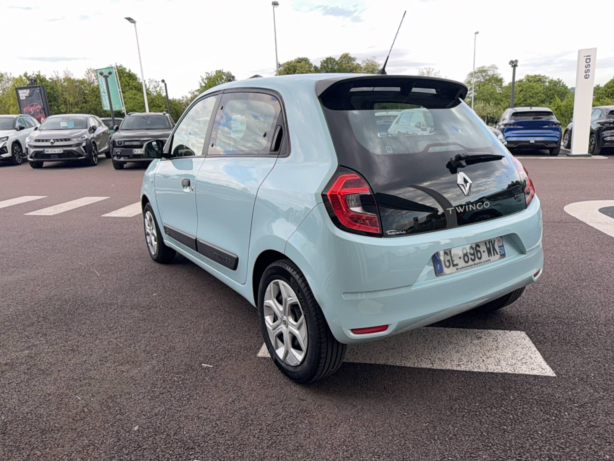 Vente en ligne Renault Twingo Electrique Twingo III E-Tech au prix de 10 990 €