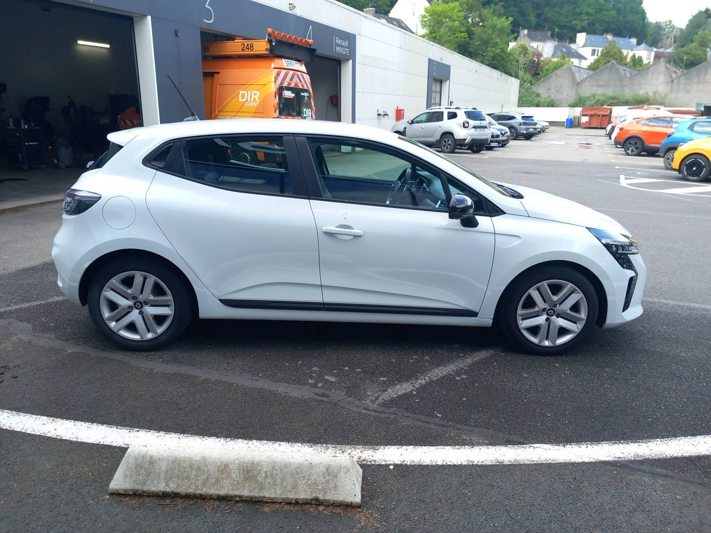 Vente en ligne Renault Clio 5 Clio TCe 100 GPL au prix de 14 990 €