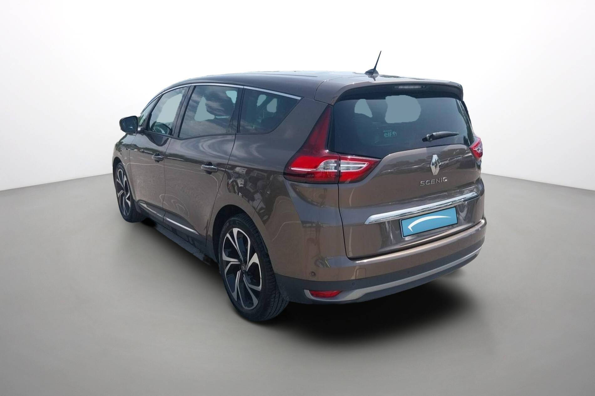 Vente en ligne Renault Grand Scenic 4 Grand Scenic Blue dCi 120 au prix de 15 570 €
