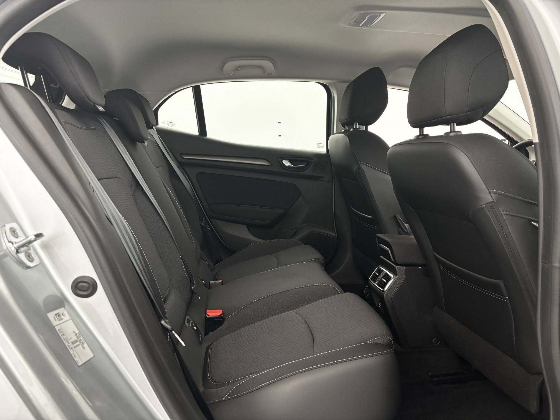 Vente en ligne Renault Megane 4 Mégane IV Berline Blue dCi 115 - 21N au prix de 14 900 €