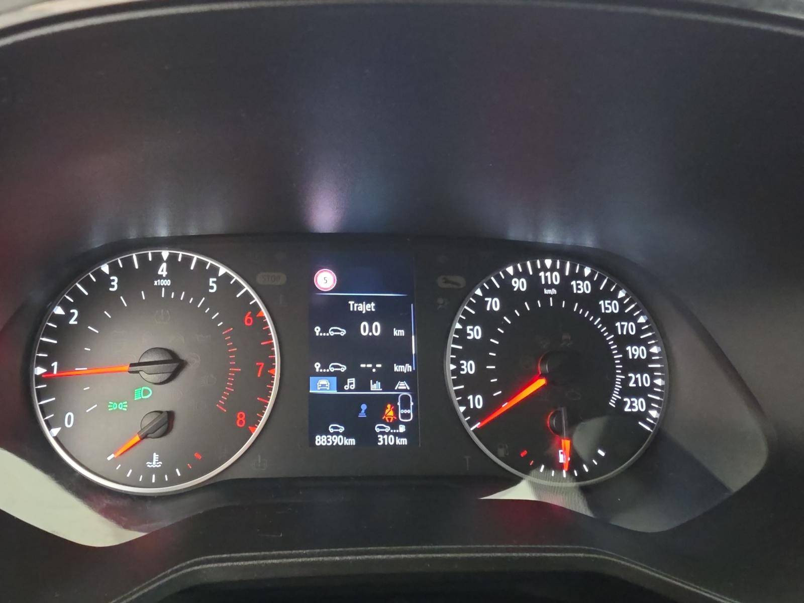 Vente en ligne Renault Clio 5 Clio TCe 90 au prix de 11 690 €