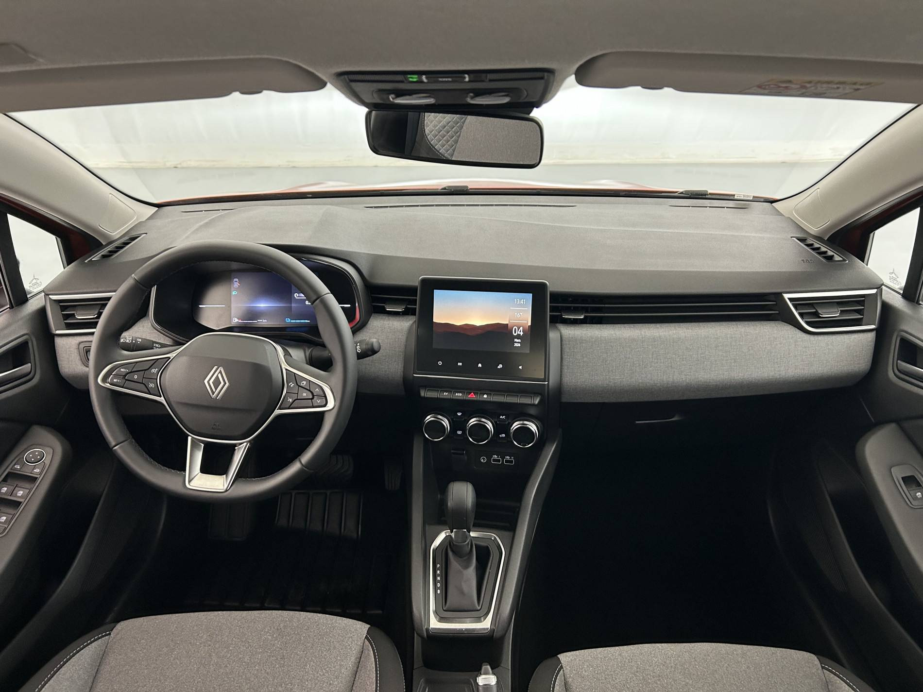 Vente en ligne Renault Clio 5 Clio E-Tech full hybrid 145 ch GSR2 au prix de 19 590 €