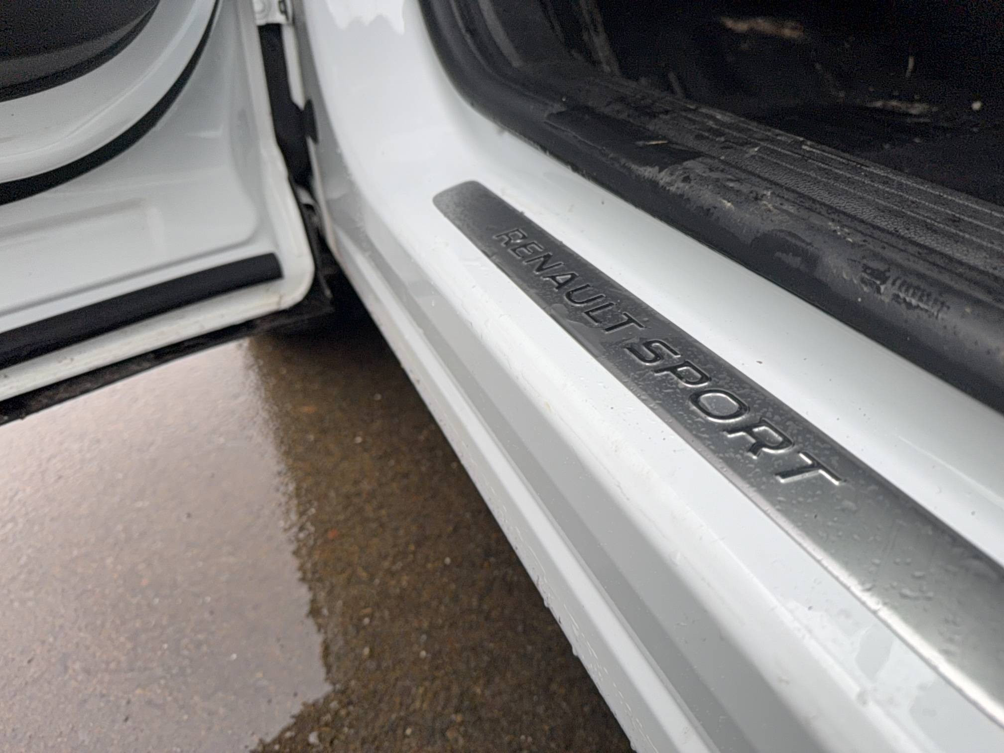 Vente en ligne Renault Captur  TCe 140 EDC - 21B au prix de 19 590 €