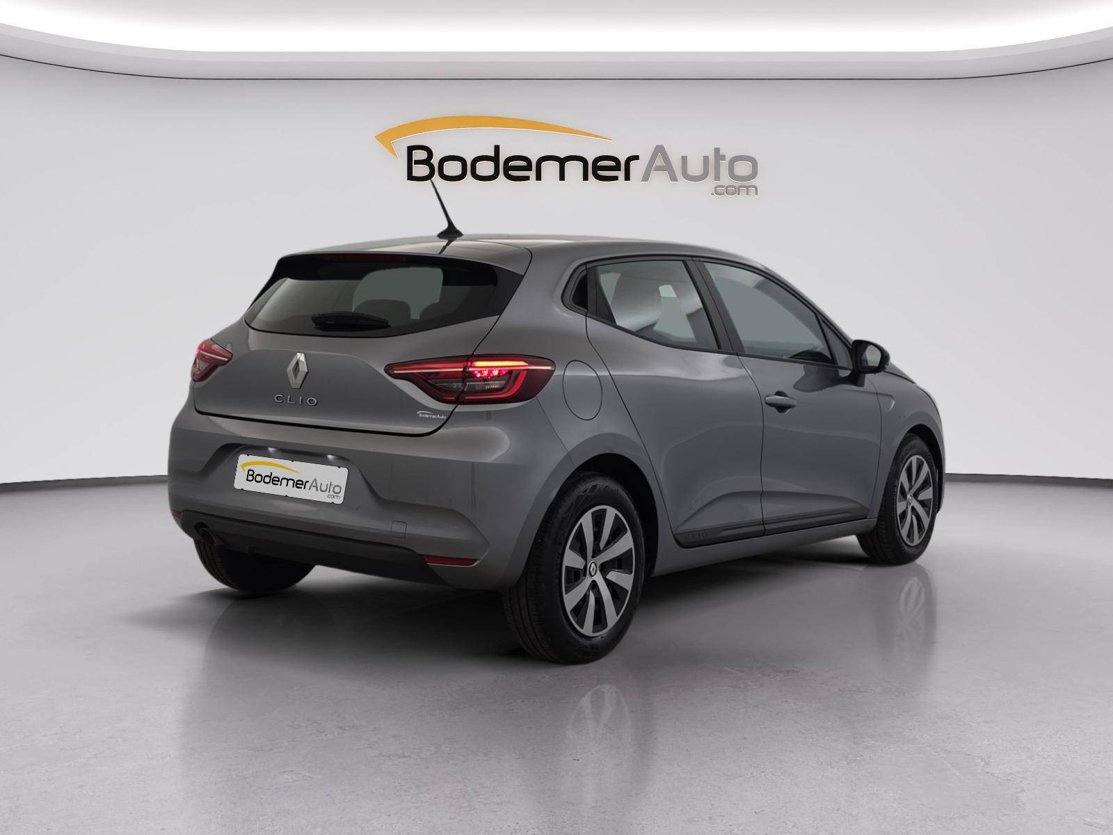 Vente en ligne Renault Clio 5 Clio TCe 90 au prix de 14 790 €
