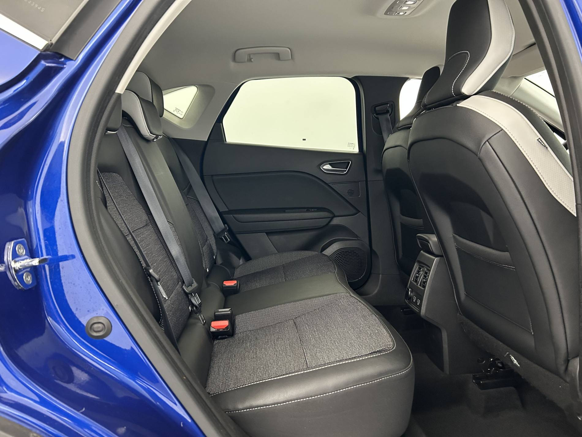 Vente en ligne Renault Captur  Blue dCi 115 EDC au prix de 15 970 €
