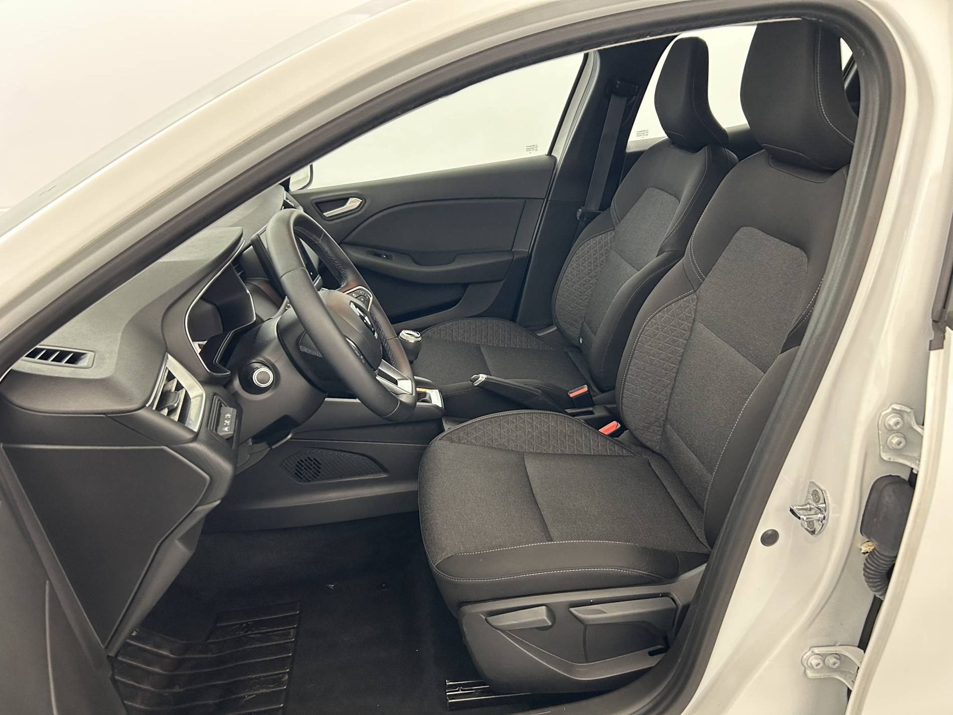 Vente en ligne Renault Clio 5 Clio SCe 75 au prix de 11 990 €