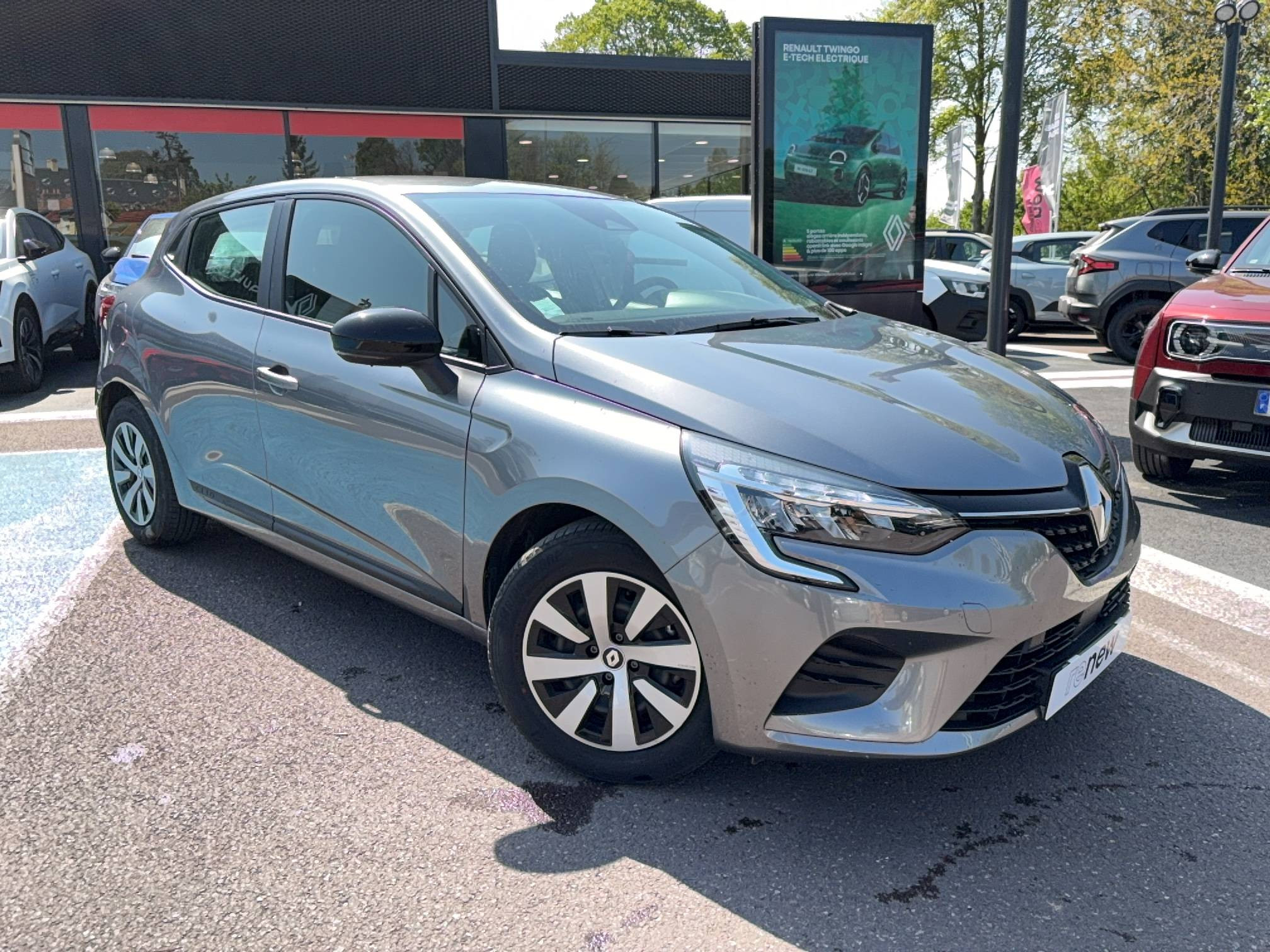 Vente en ligne Renault Clio 5 Clio TCe 90 au prix de 14 290 €