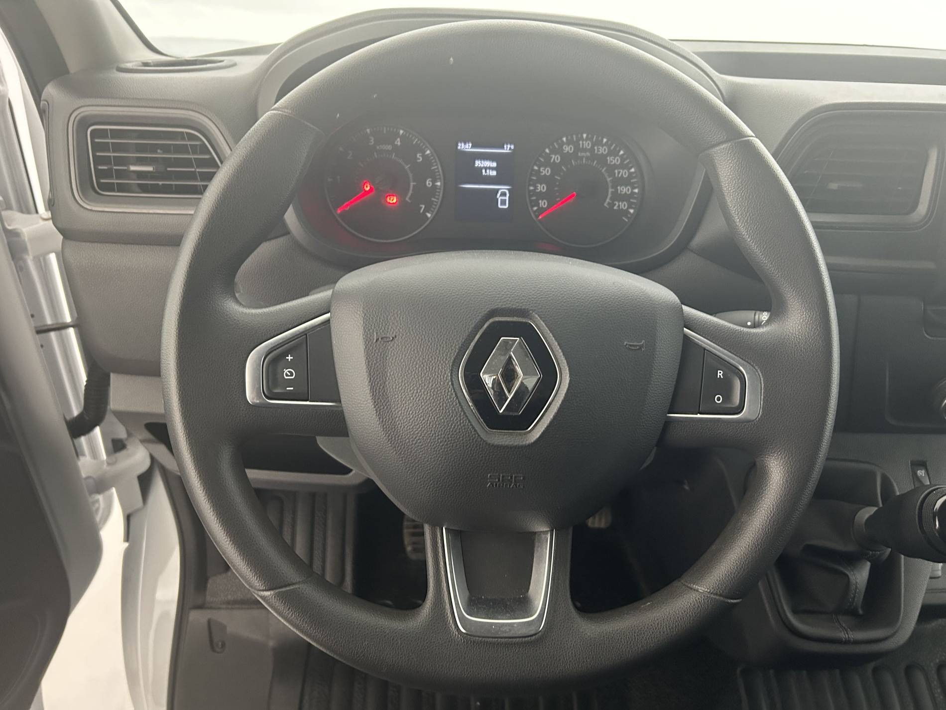 Vente en ligne Renault Master Fourgon MASTER FGN TRAC F3500 L2H2 BLUE DCI 135 au prix de 23 990 €