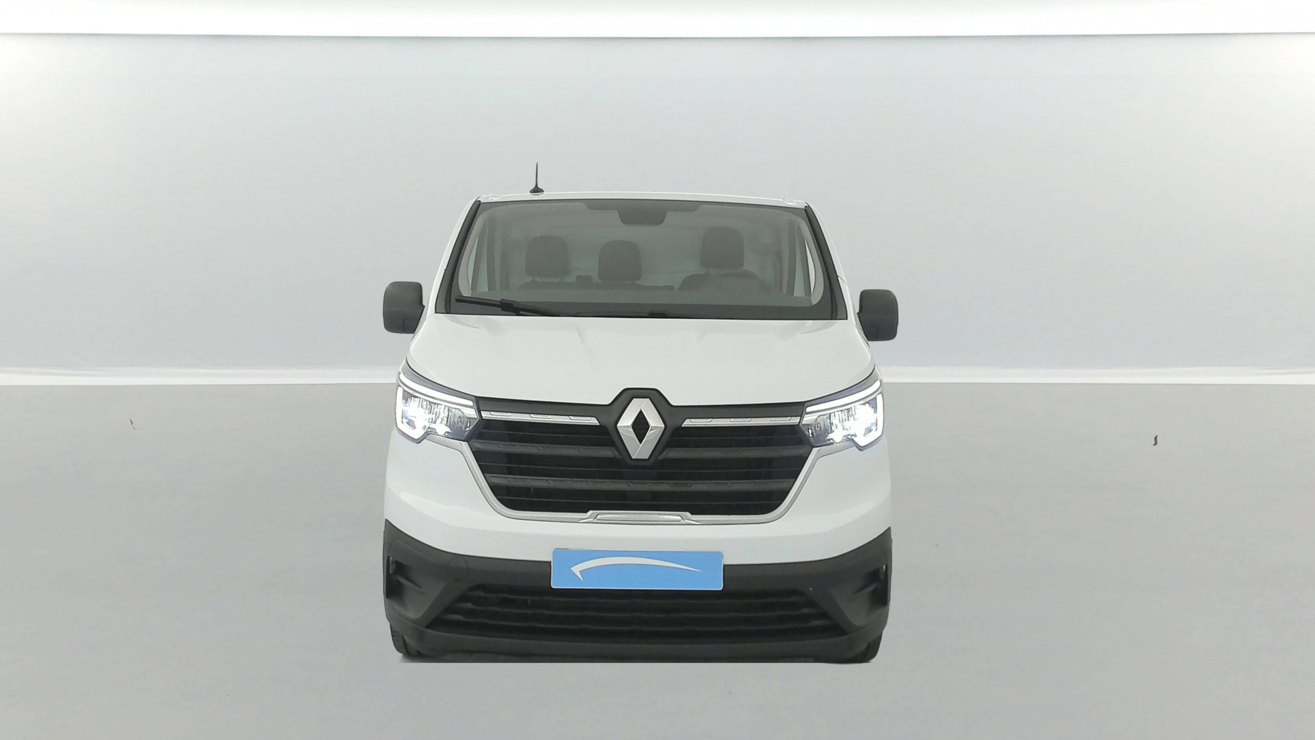 Vente en ligne Renault Trafic 3 Fourgon TRAFIC FGN L2H1 3000 KG BLUE DCI 130 au prix de 23 990 €