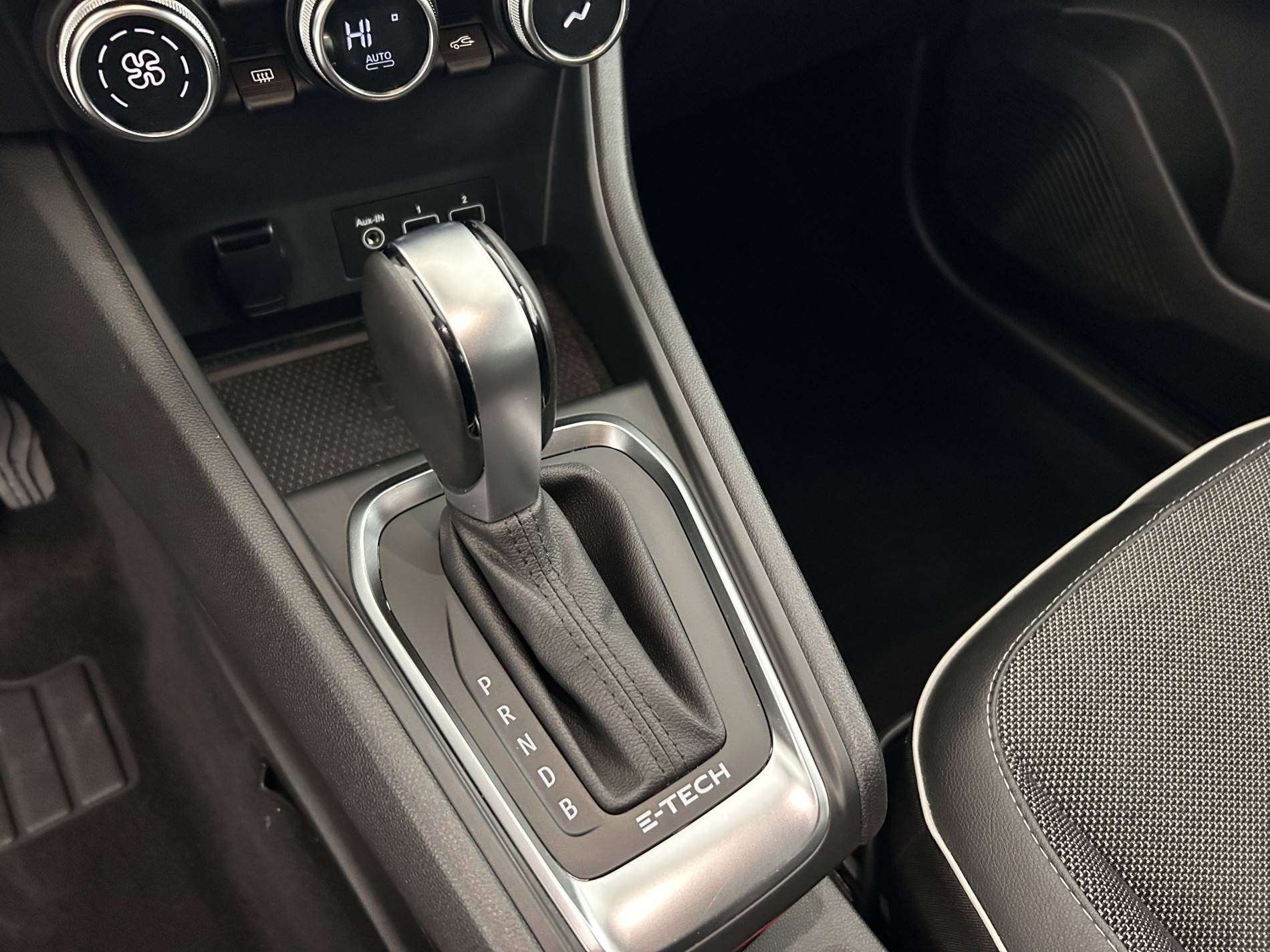 Vente en ligne Renault Captur  E-Tech 145 - 21 au prix de 17 990 €