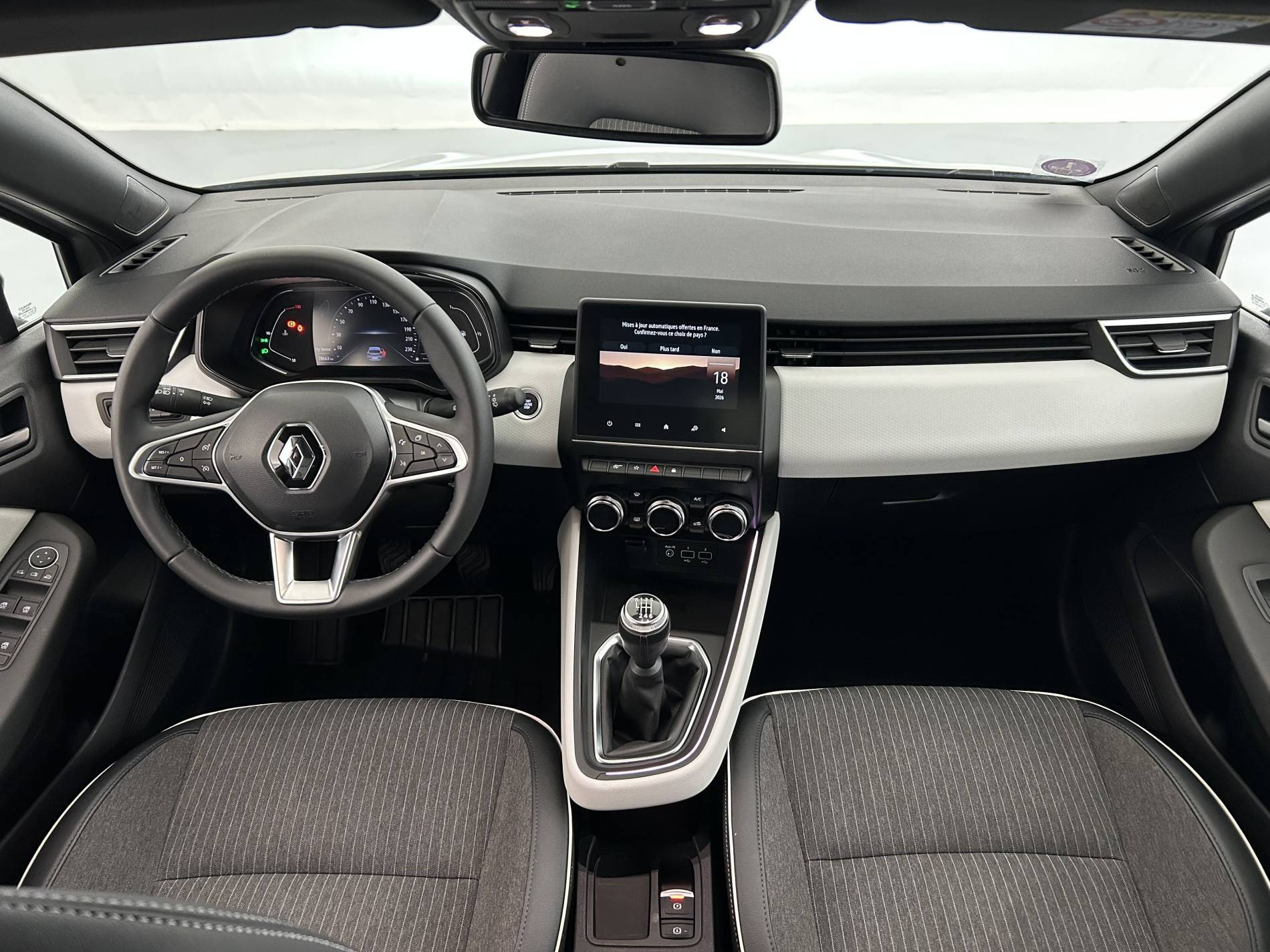 Vente en ligne Renault Clio 5 Clio TCe 90 au prix de 13 490 €
