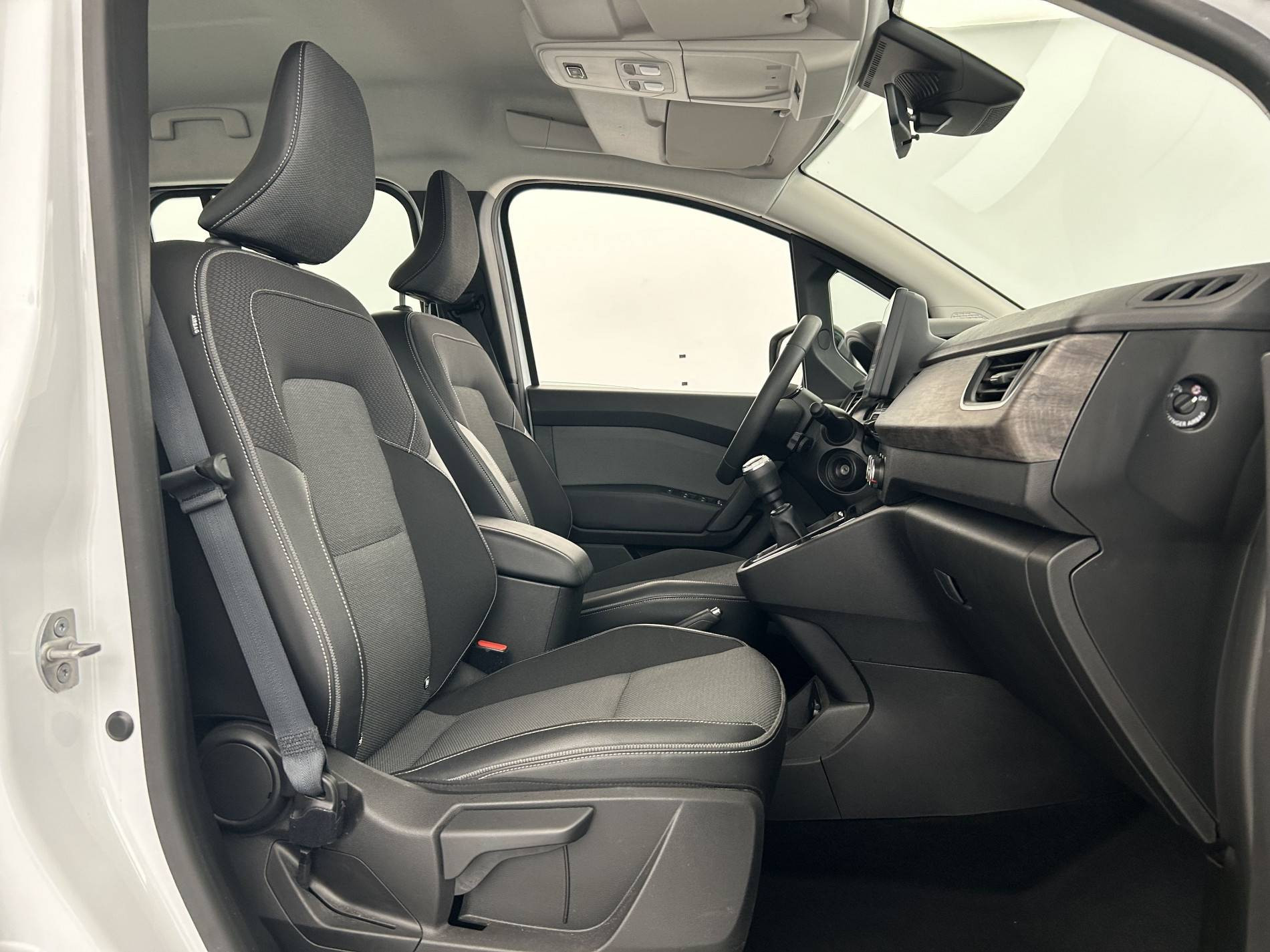 Vente en ligne Renault Kangoo  Blue dCi 95 au prix de 21 590 €