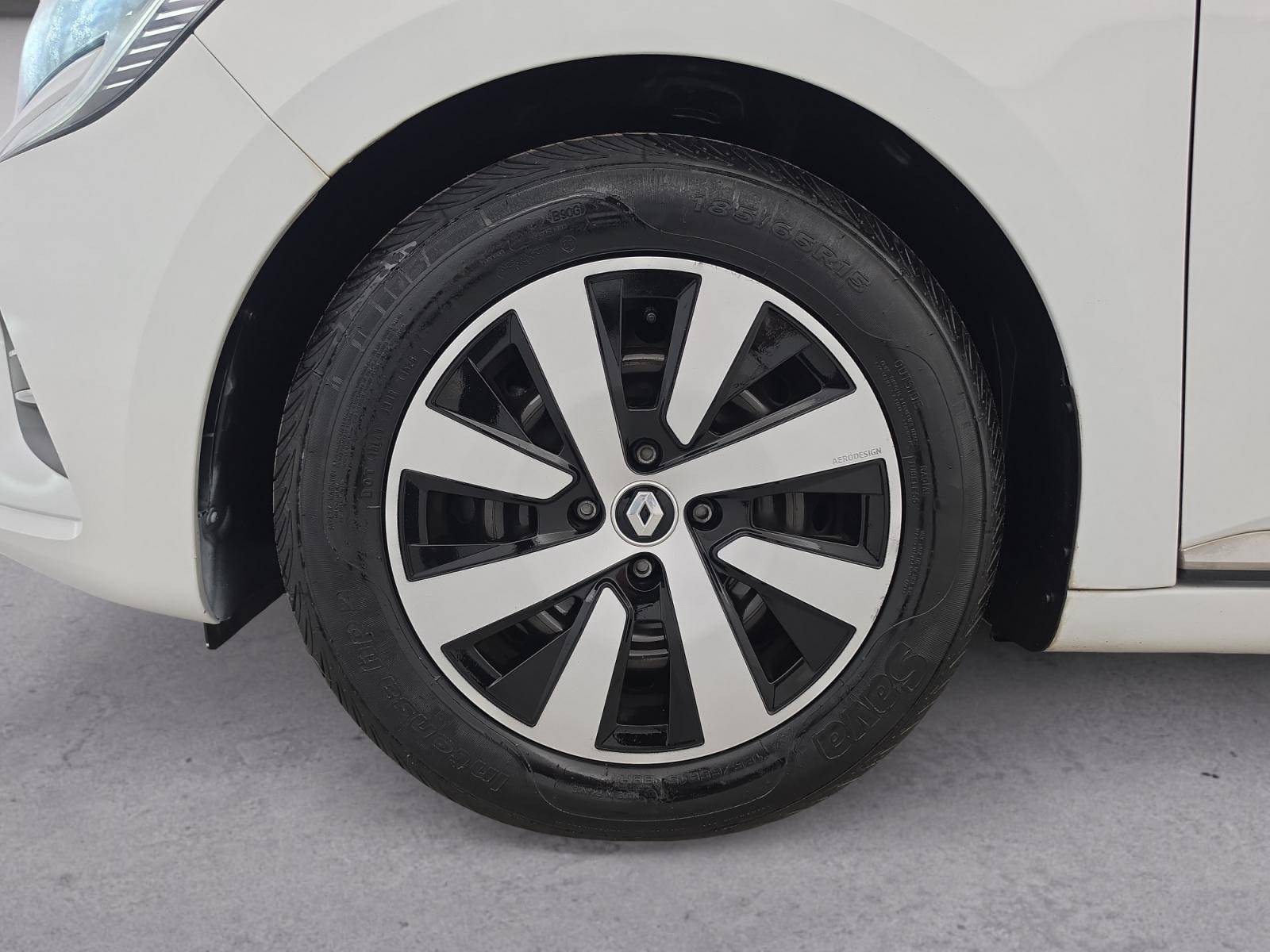 Vente en ligne Renault Clio 5 Clio TCe 90 au prix de 14 490 €