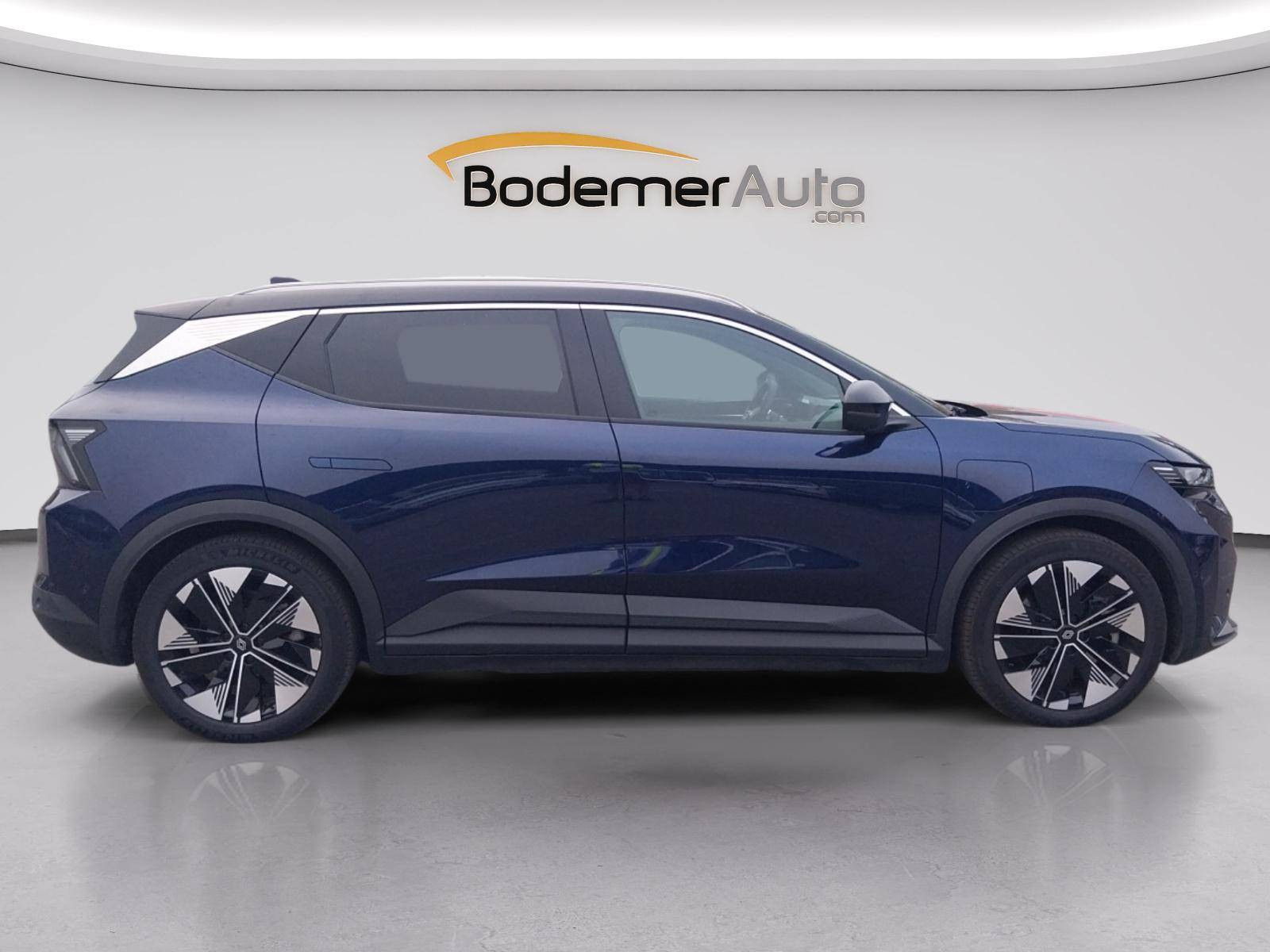 Vente en ligne Renault Scenic E-Tech Scenic E-Tech électrique 220 ch grande autonomie au prix de 36 991 €