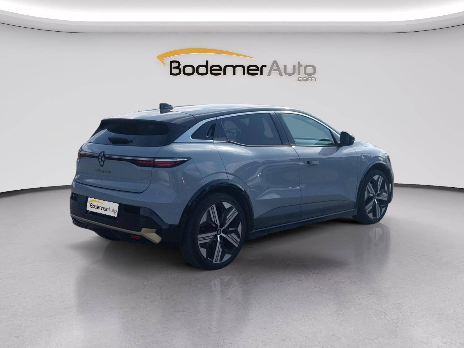 Vente en ligne Renault Megane E-Tech  EV60 220 ch super charge au prix de 25 499 €