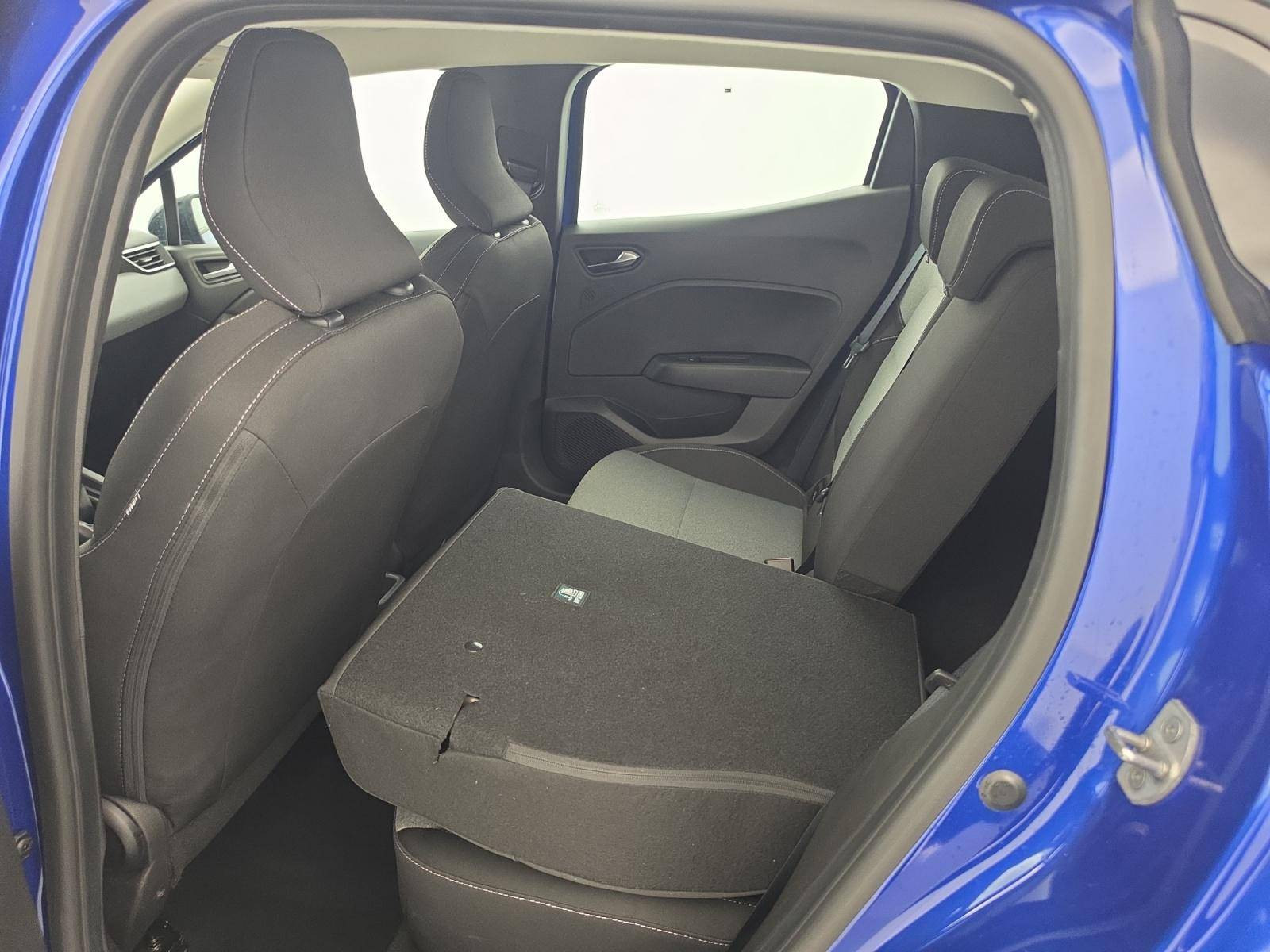 Vente en ligne Renault Clio 5 Clio Blue dCi 100 ch GSR2 au prix de 18 490 €