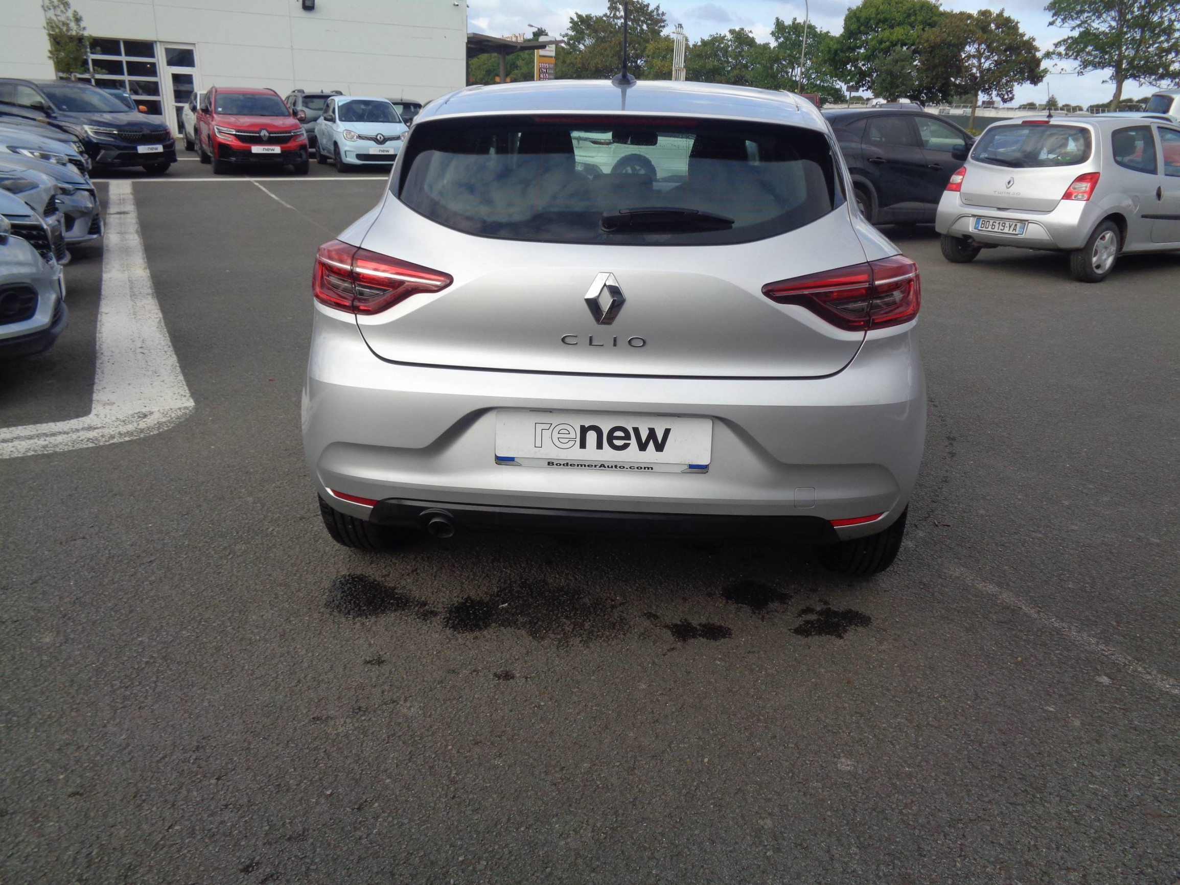 Vente en ligne Renault Clio 5 Clio TCe 90 au prix de 13 990 €