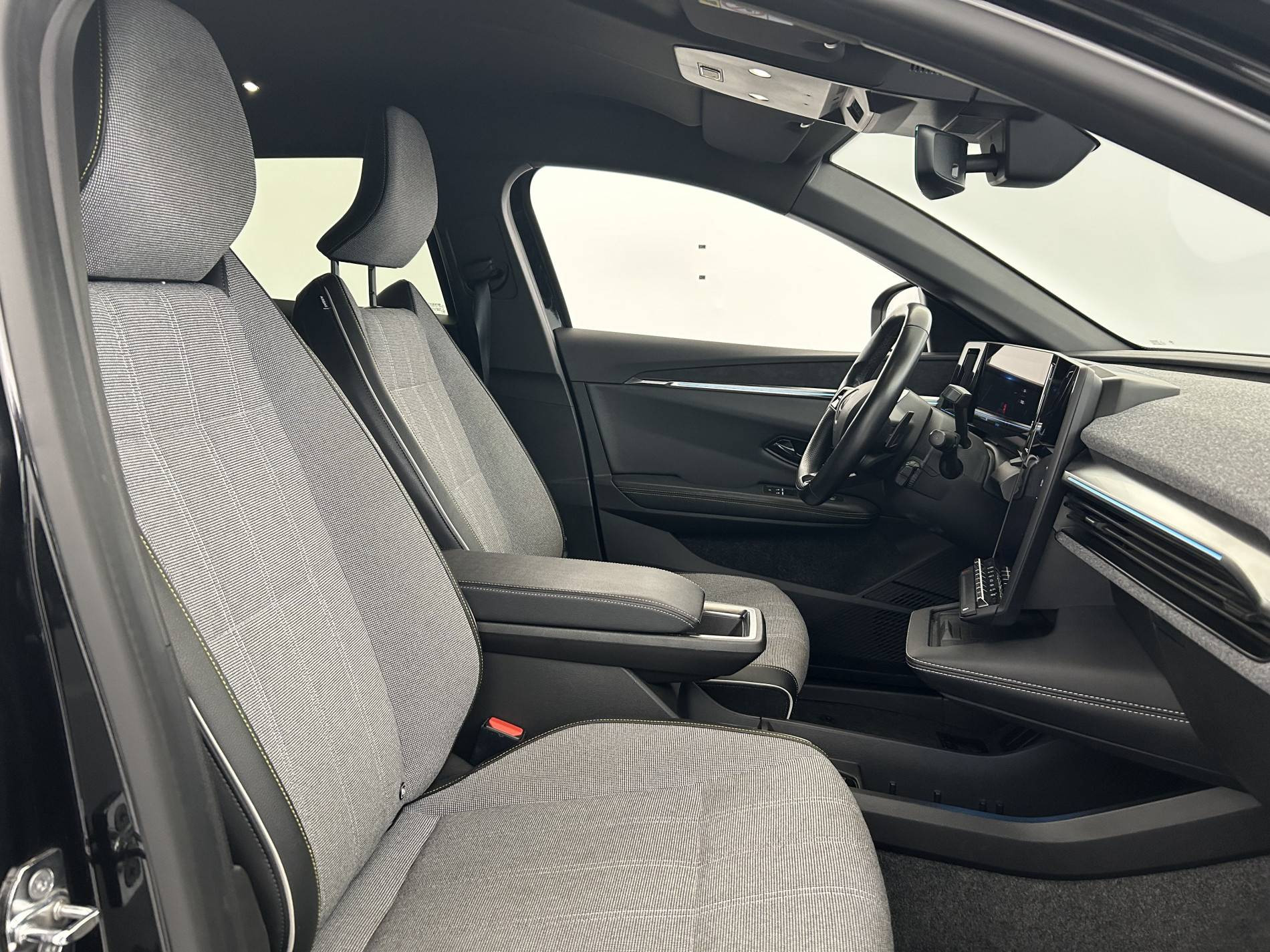 Vente en ligne Renault Megane E-Tech  EV60 220 ch super charge au prix de 22 990 €