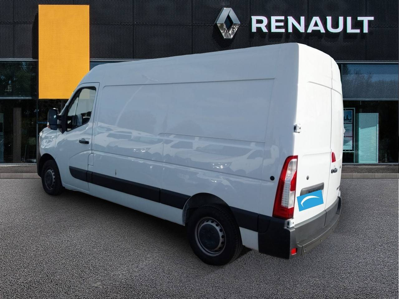 Vente en ligne Renault Master Fourgon MASTER FGN TRAC F3500 L2H2 BLUE DCI 135 au prix de 23 990 €