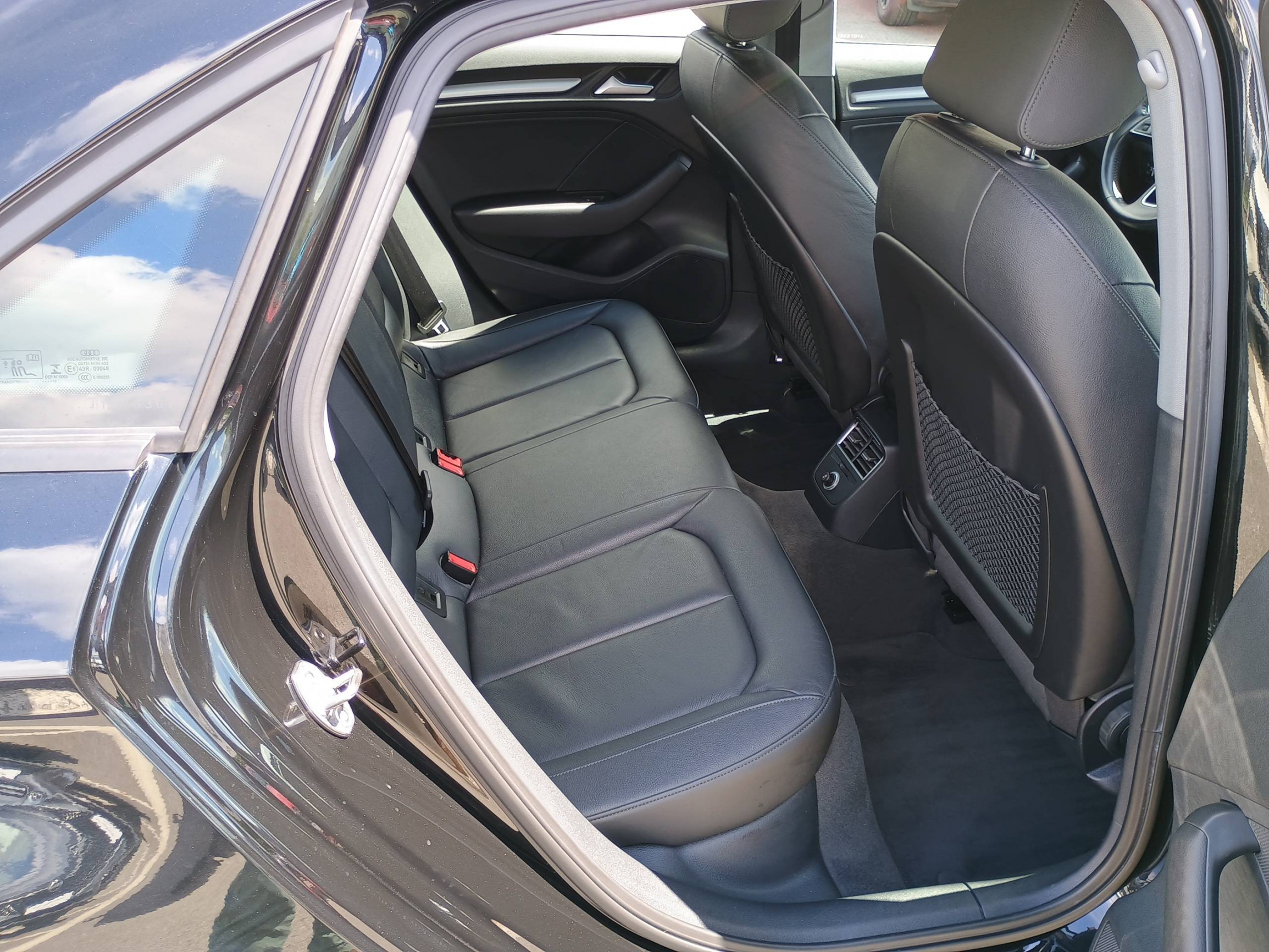 Vente en ligne Audi A3  1.0 TFSI 115 S tronic 7 au prix de 16 990 €