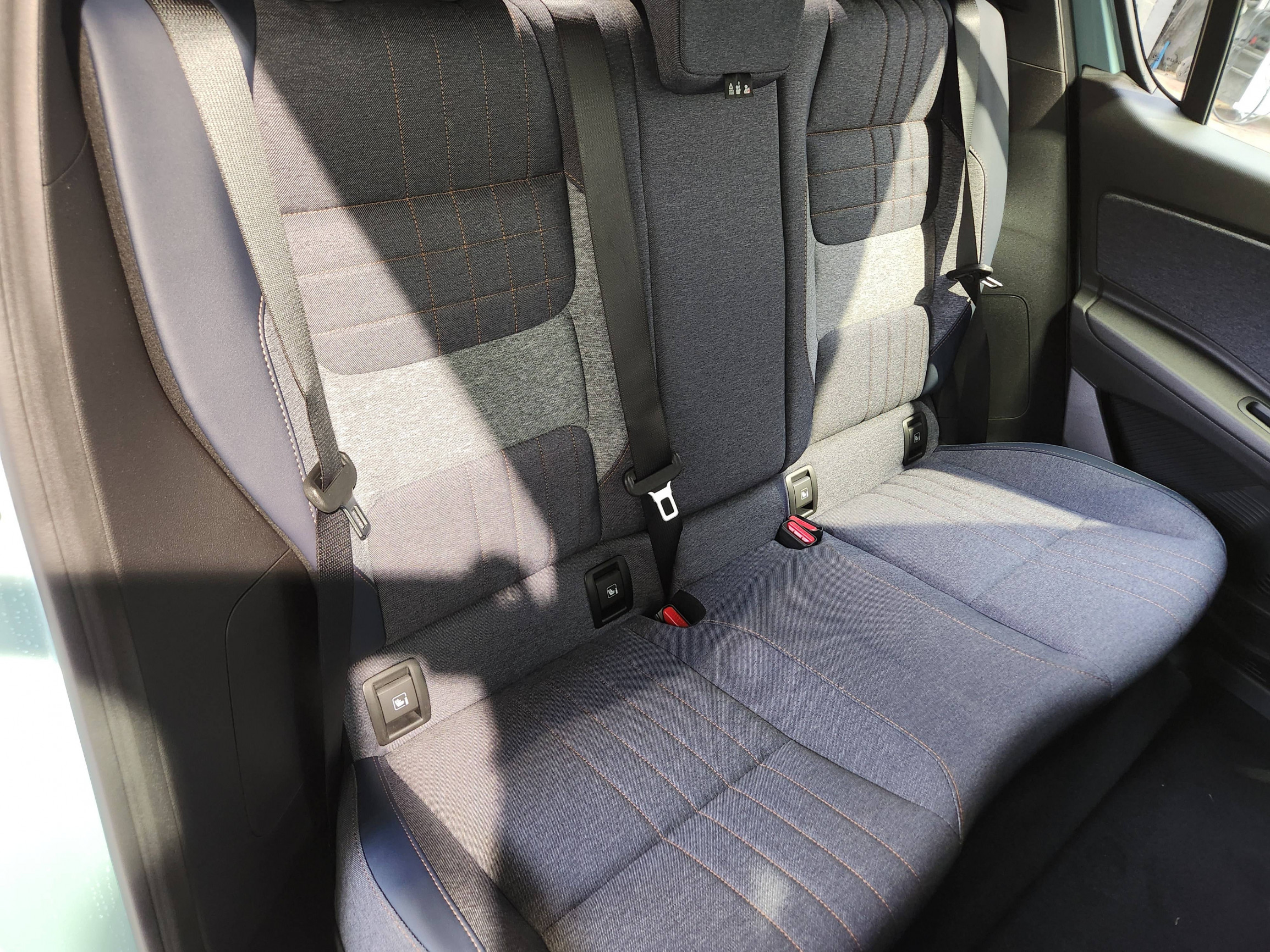 Vente en ligne Renault R4 E-Tech  150 ch autonomie confort au prix de 34 890 €