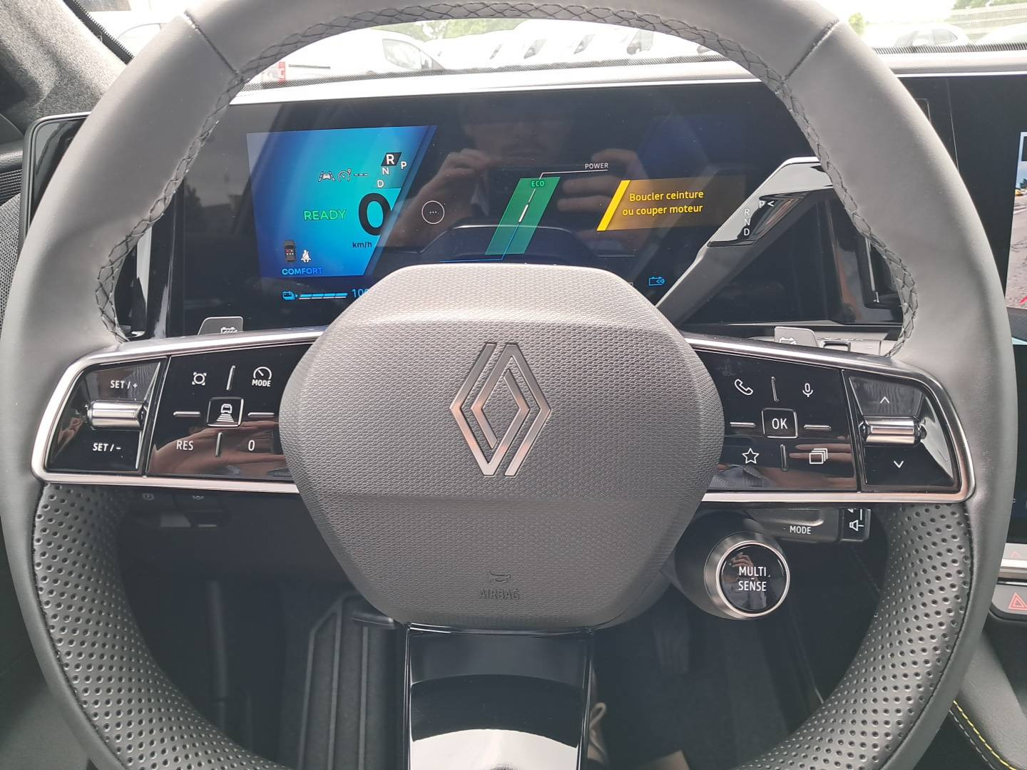 Vente en ligne Renault Scenic E-Tech Scenic E-Tech électrique 220 ch grande autonomie au prix de 49 740 €