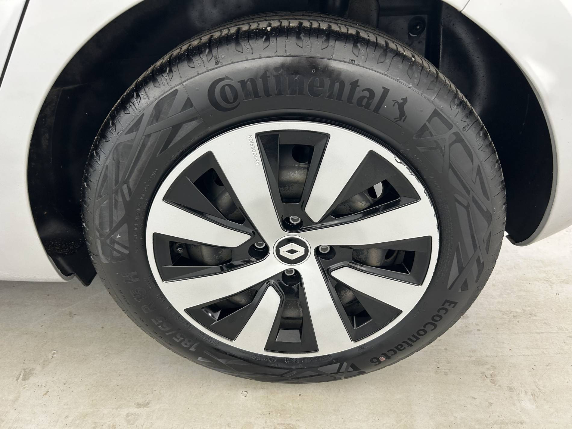 Vente en ligne Renault Clio 5 Clio TCe 90 au prix de 14 290 €