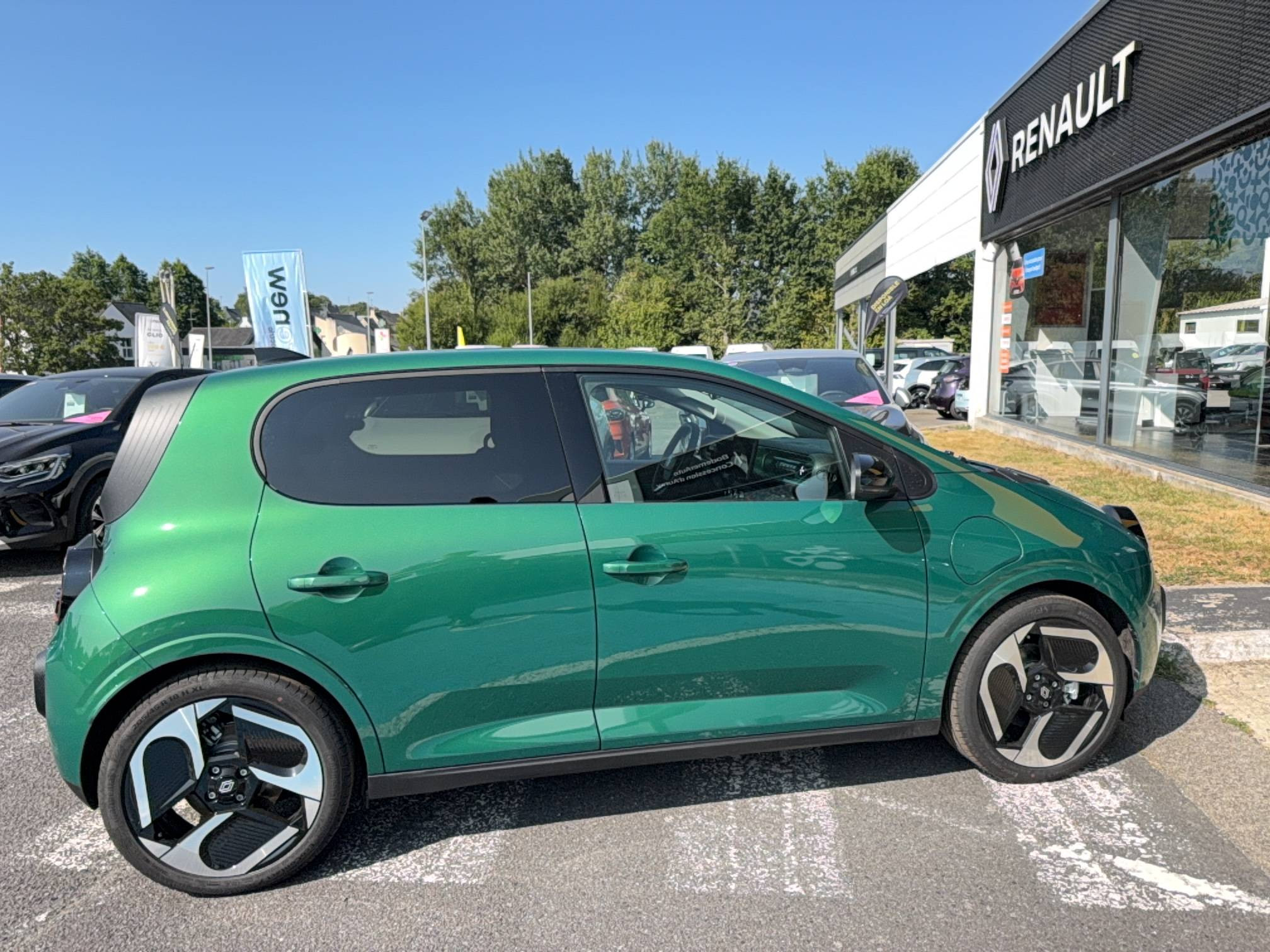 Vente en ligne Renault Twingo Electrique  80 ch autonomie urbaine au prix de 21 790 €