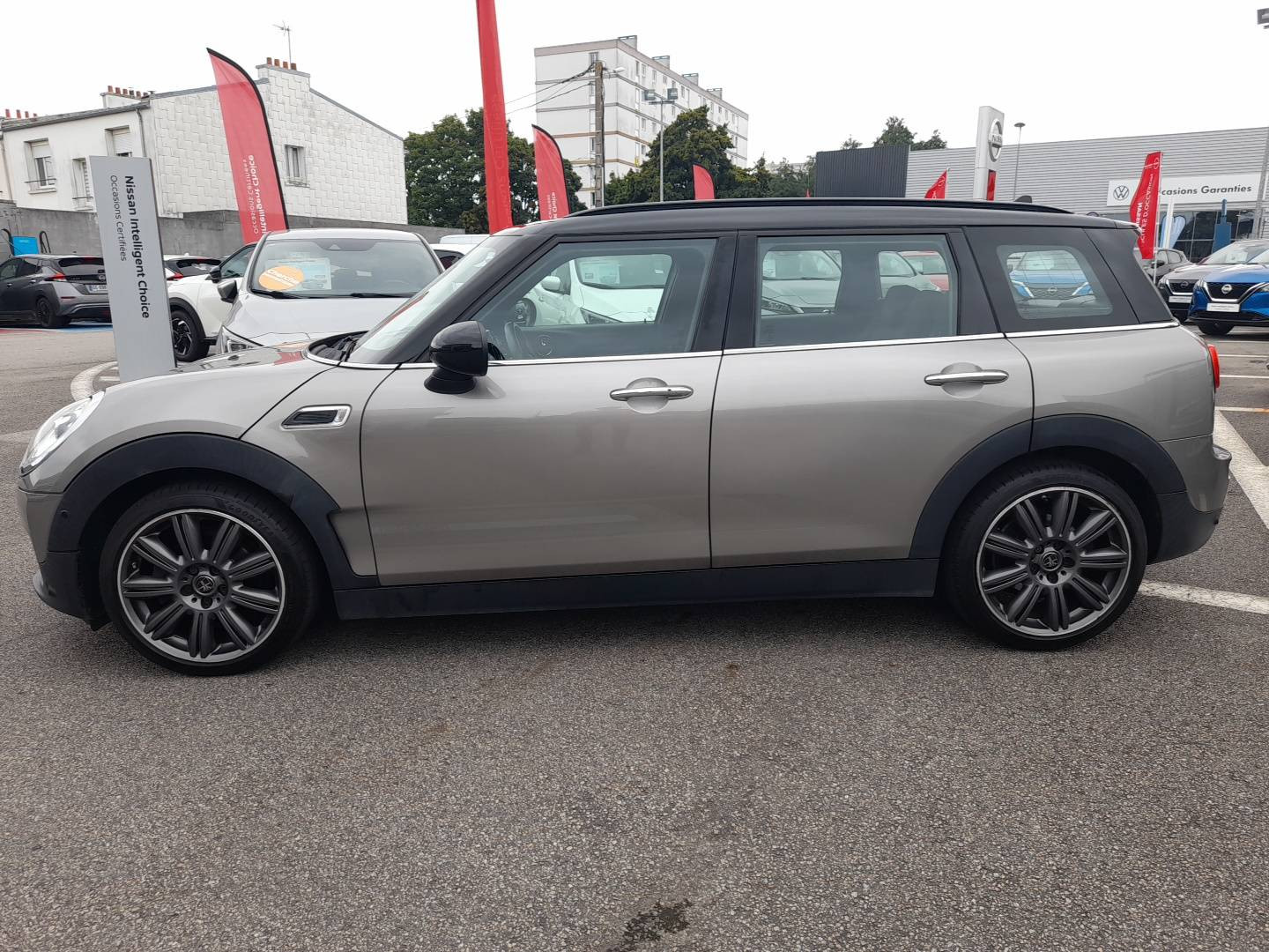 Vente en ligne Mini Clubman Clubman Cooper 136 ch BVA7 au prix de 17 900 €