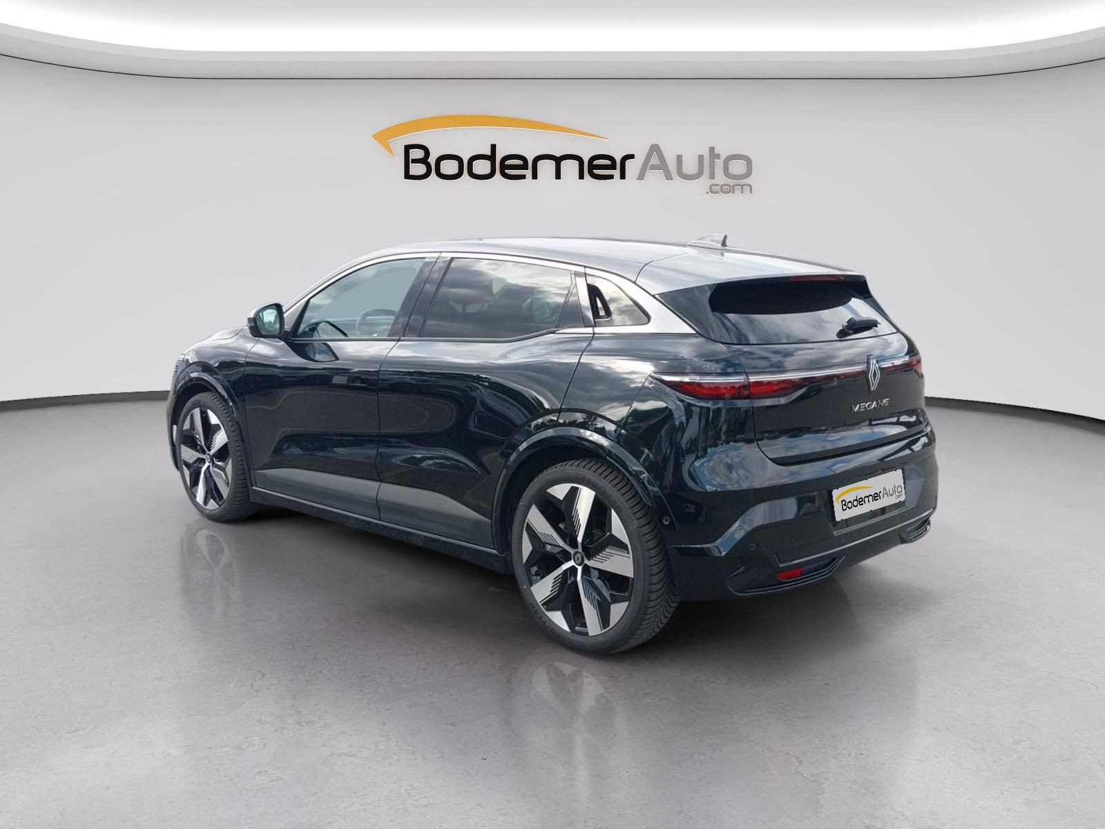 Vente en ligne Renault Megane E-Tech  EV60 220 ch super charge au prix de 24 999 €